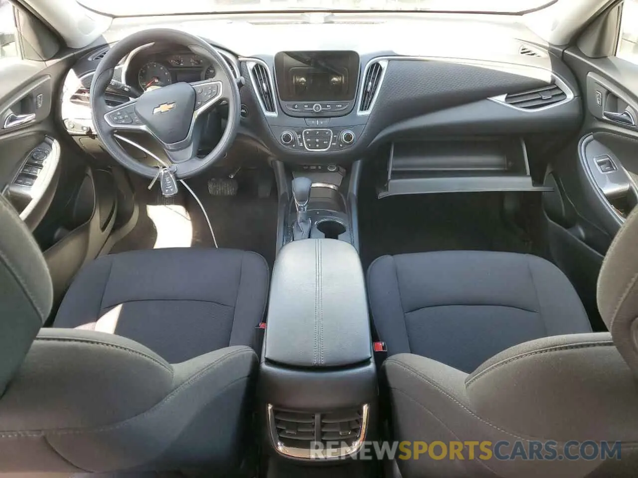 8 fotografías del automóvil dañado 1G1ZD5ST9PF176237 CHEVROLET MALIBU 2023