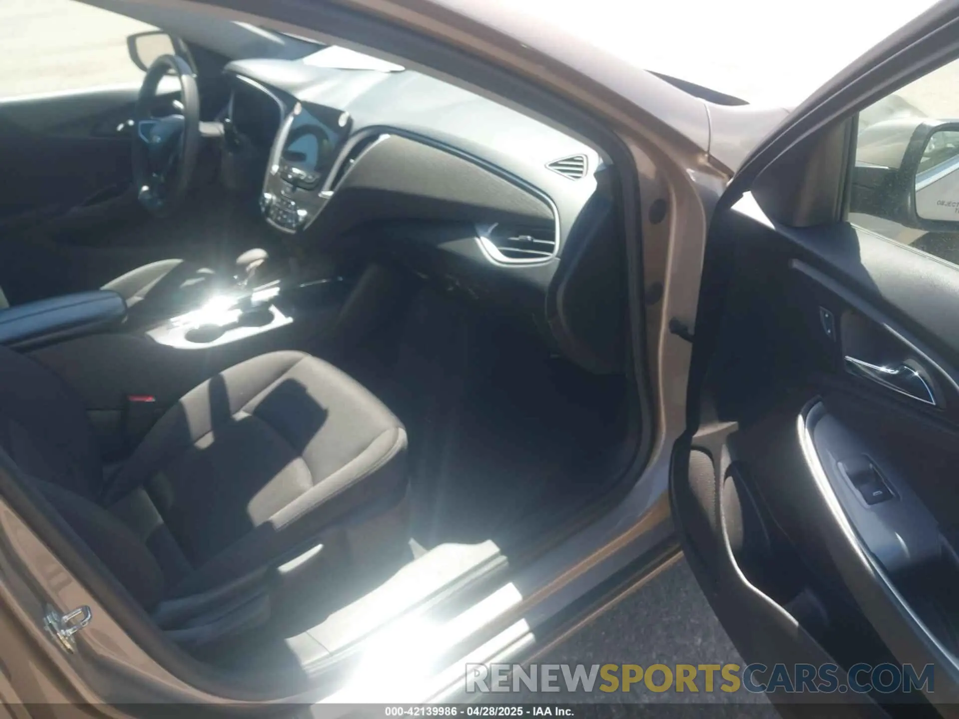 5 fotografías del automóvil dañado 1G1ZD5ST9PF180739 CHEVROLET MALIBU 2023