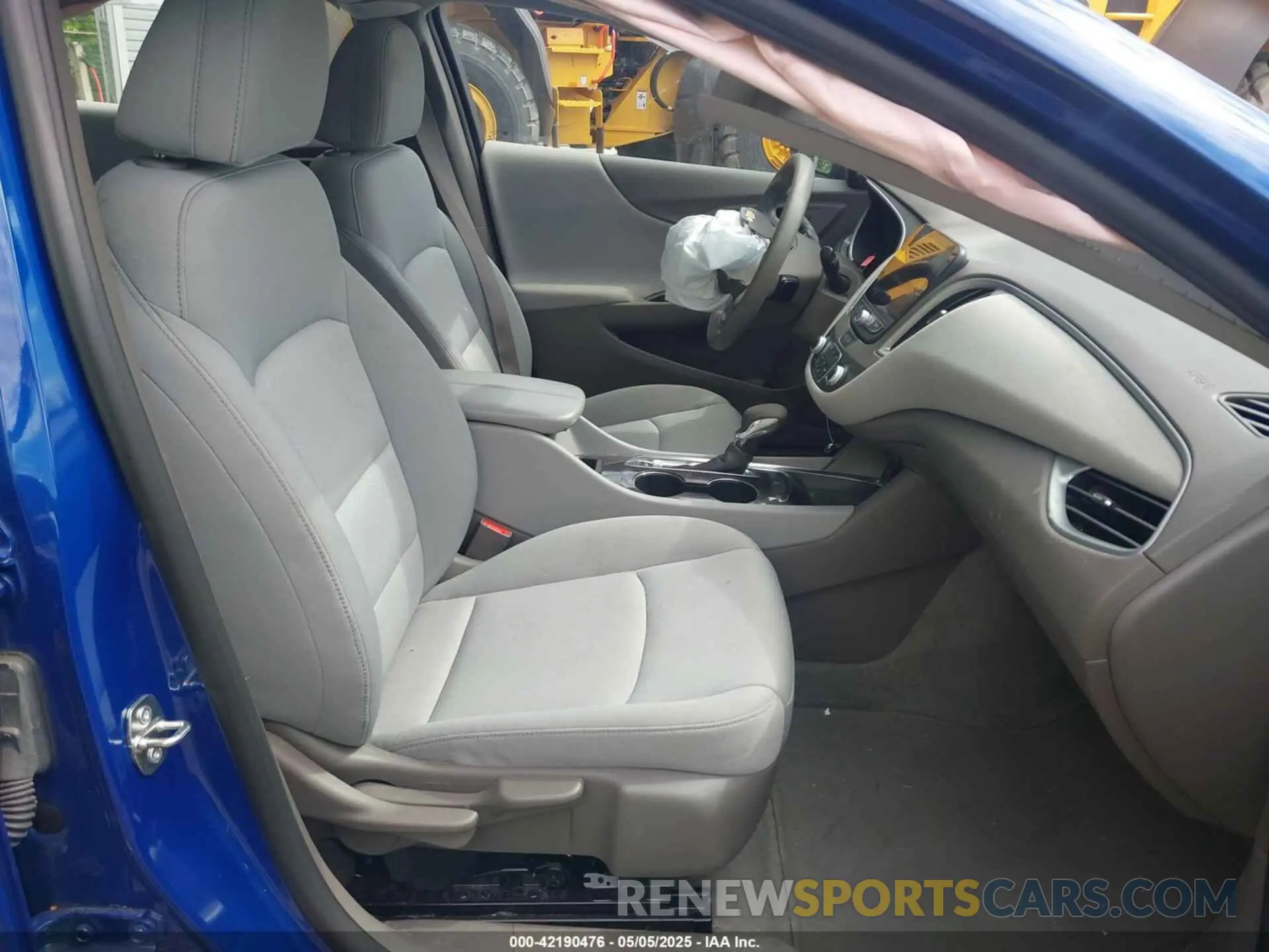 5 fotografías del automóvil dañado 1G1ZD5STXPF130786 CHEVROLET MALIBU 2023