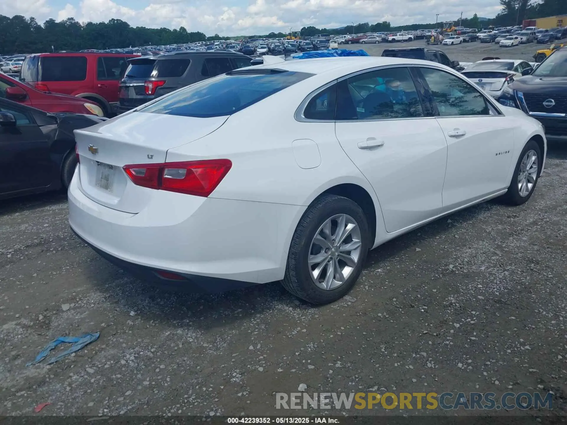 4 fotografías del automóvil dañado 1G1ZD5STXPF232377 CHEVROLET MALIBU 2023