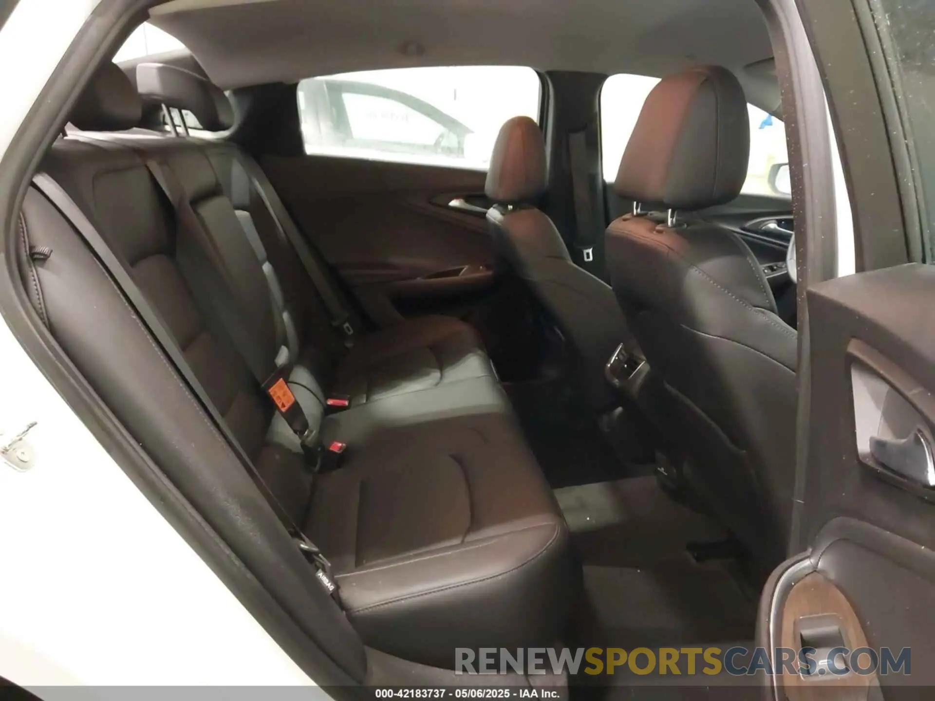 8 fotografías del automóvil dañado 1G1ZE5ST3PF129668 CHEVROLET MALIBU 2023