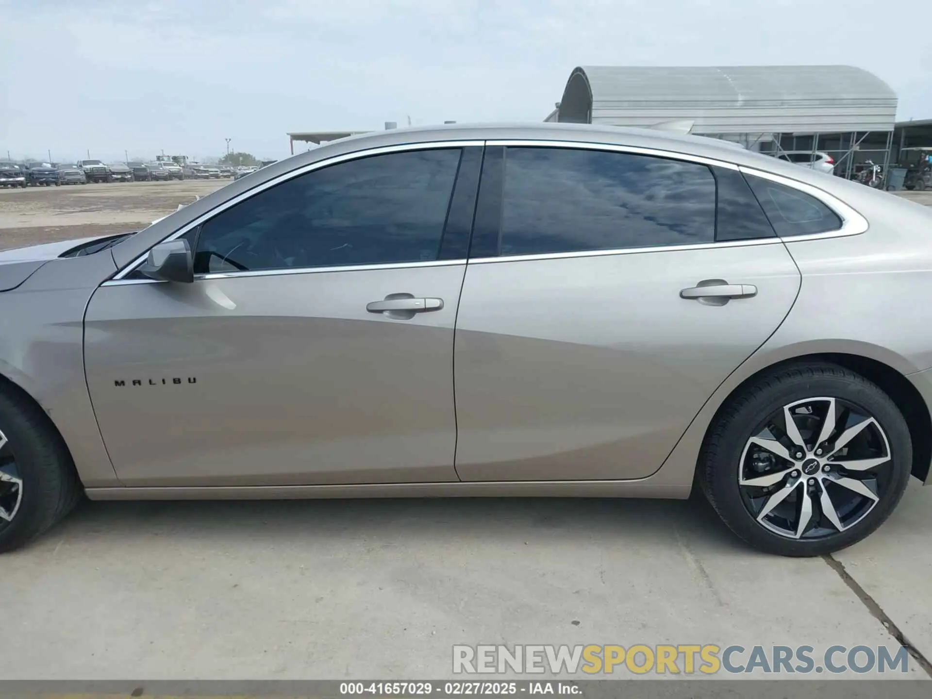 15 fotografías del automóvil dañado 1G1ZG5ST9PF222298 CHEVROLET MALIBU 2023