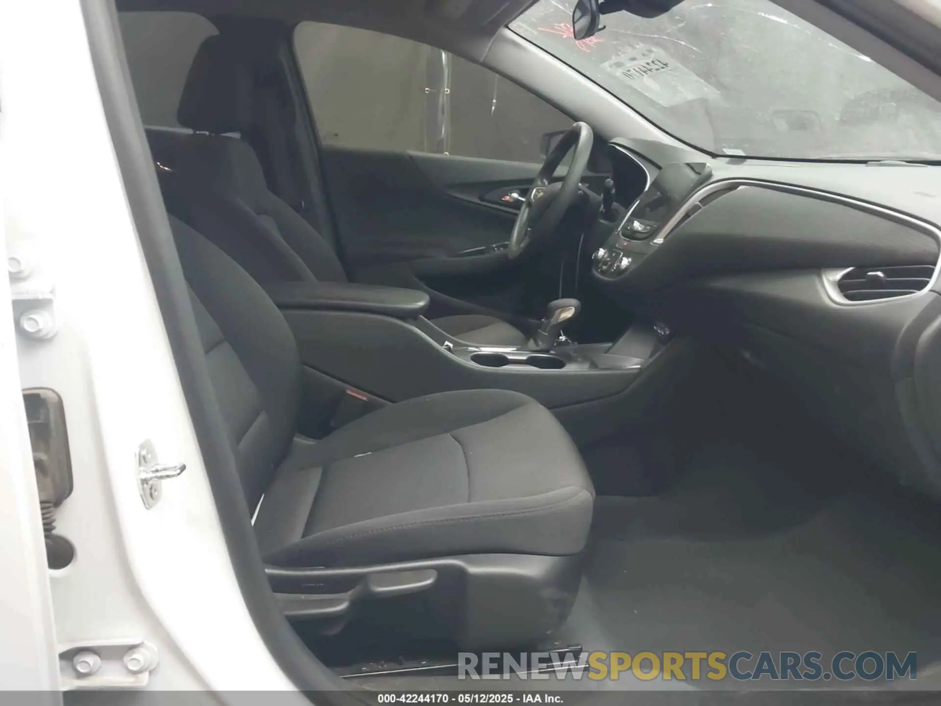 5 fotografías del automóvil dañado 1G1ZB5ST2RF135795 CHEVROLET MALIBU 2024