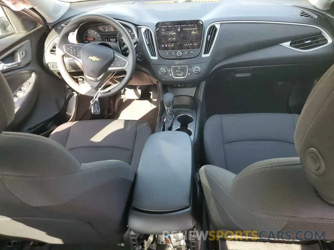 8 fotografías del automóvil dañado 1G1ZB5ST8RF198190 CHEVROLET MALIBU 2024