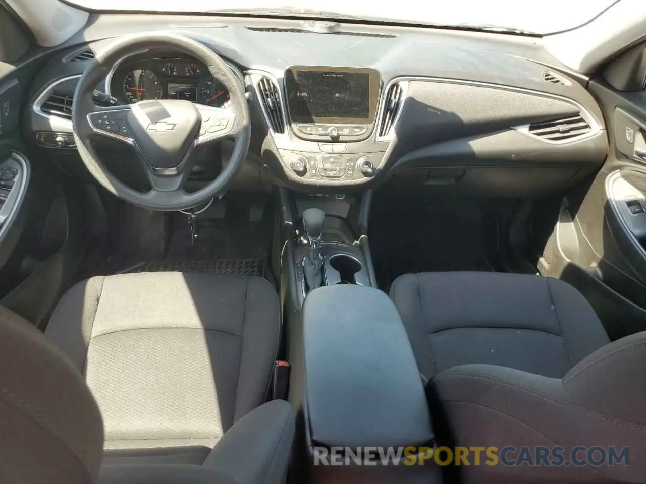8 fotografías del automóvil dañado 1G1ZC5ST3RF203907 CHEVROLET MALIBU 2024