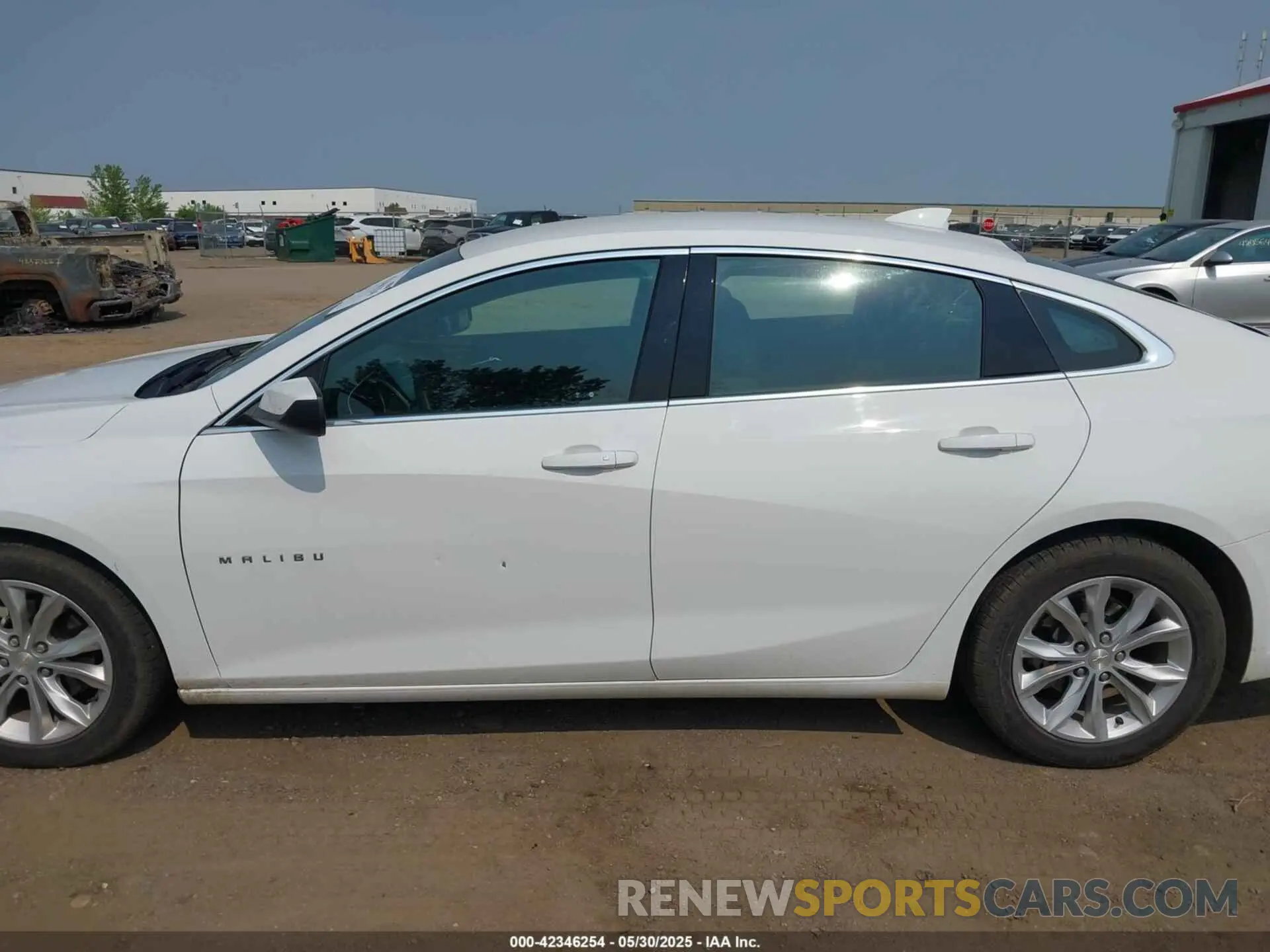 14 fotografías del automóvil dañado 1G1ZD5ST0RF106127 CHEVROLET MALIBU 2024
