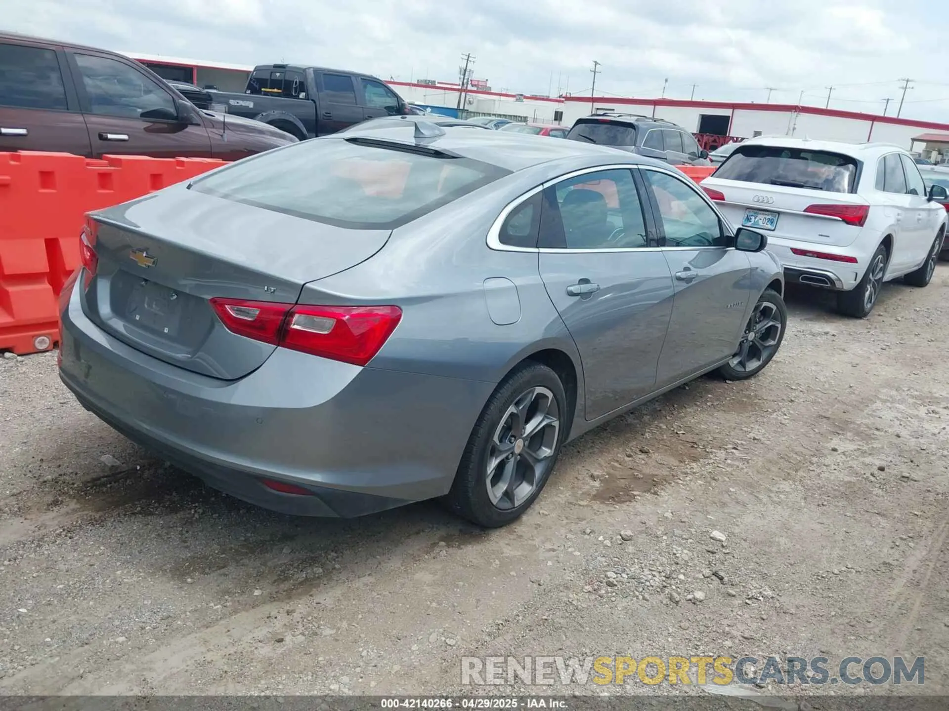 4 fotografías del automóvil dañado 1G1ZD5ST0RF133232 CHEVROLET MALIBU 2024