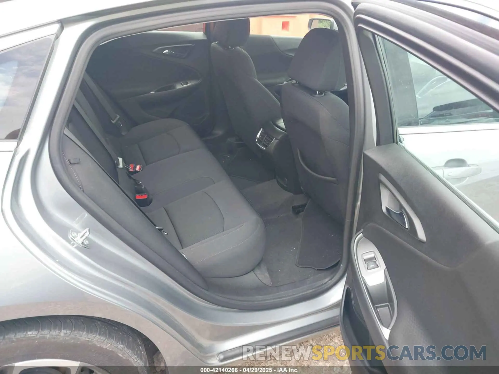 8 fotografías del automóvil dañado 1G1ZD5ST0RF133232 CHEVROLET MALIBU 2024