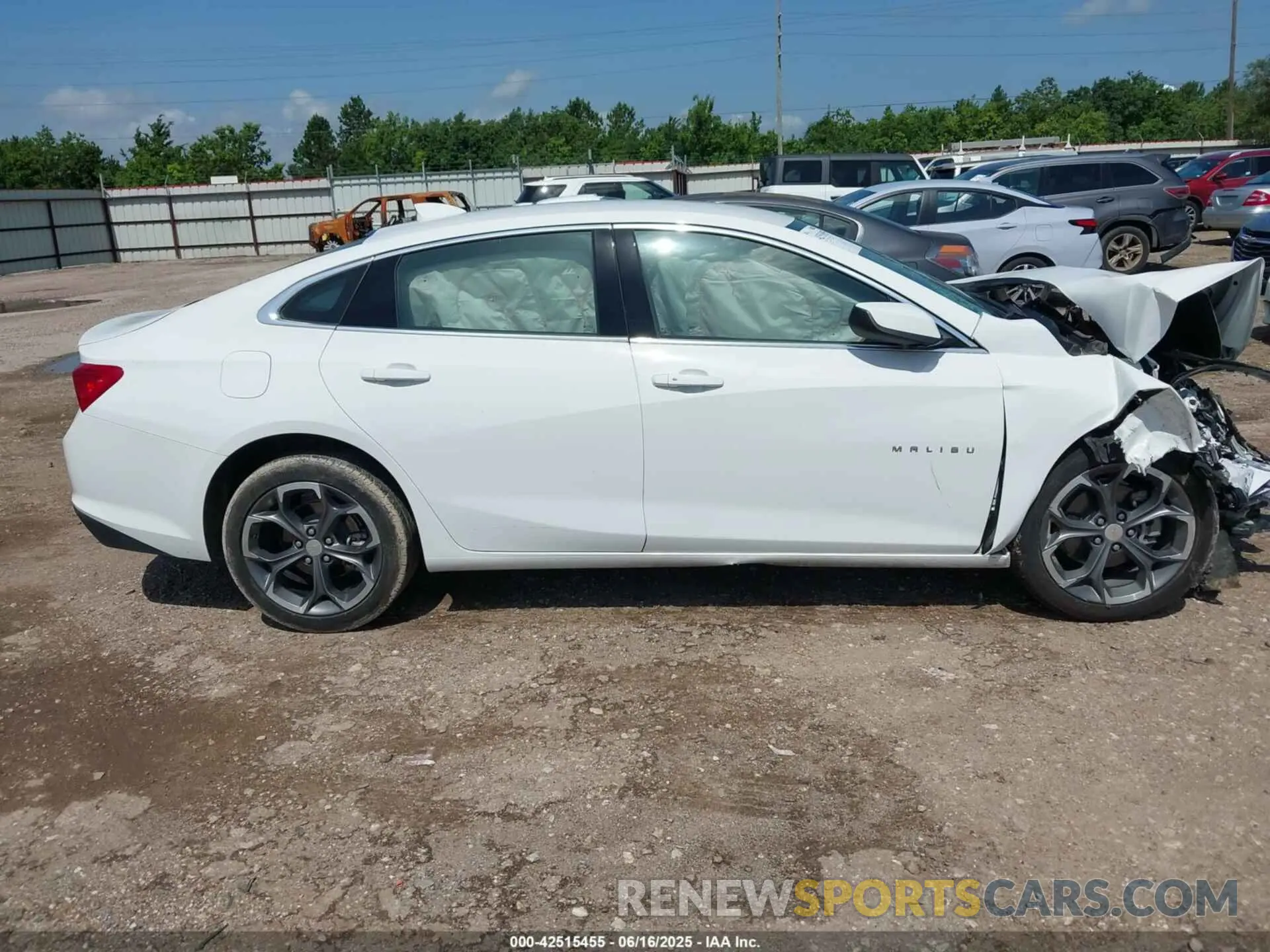 14 fotografías del automóvil dañado 1G1ZD5ST0RF181118 CHEVROLET MALIBU 2024