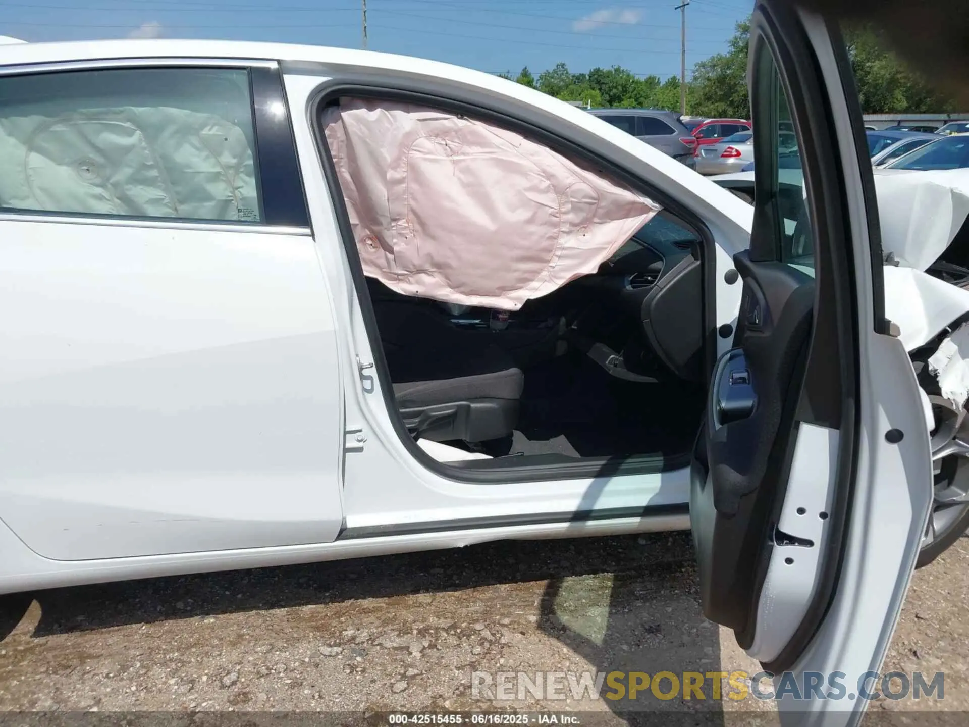 5 fotografías del automóvil dañado 1G1ZD5ST0RF181118 CHEVROLET MALIBU 2024