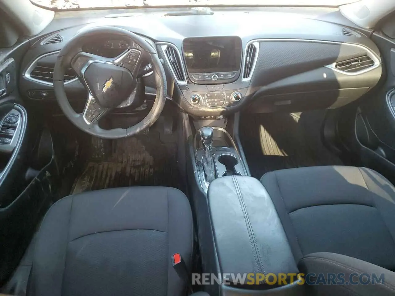8 fotografías del automóvil dañado 1G1ZD5ST0RF190708 CHEVROLET MALIBU 2024