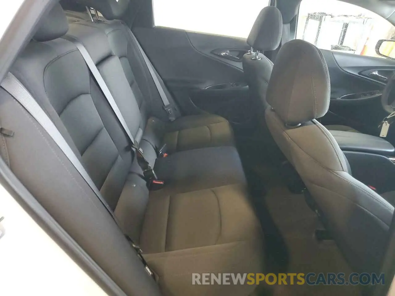 10 fotografías del automóvil dañado 1G1ZD5ST0RF204042 CHEVROLET MALIBU 2024