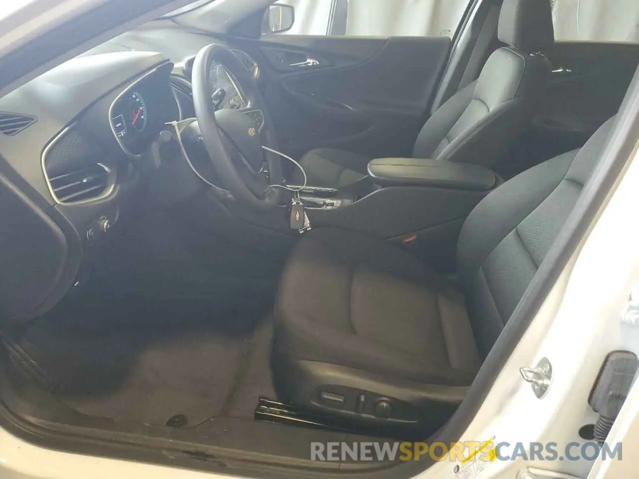 7 fotografías del automóvil dañado 1G1ZD5ST0RF204042 CHEVROLET MALIBU 2024