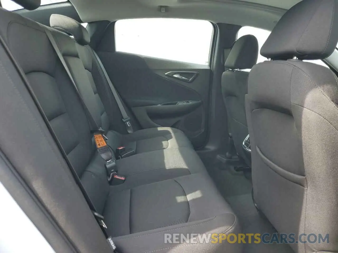 10 fotografías del automóvil dañado 1G1ZD5ST0RF229720 CHEVROLET MALIBU 2024