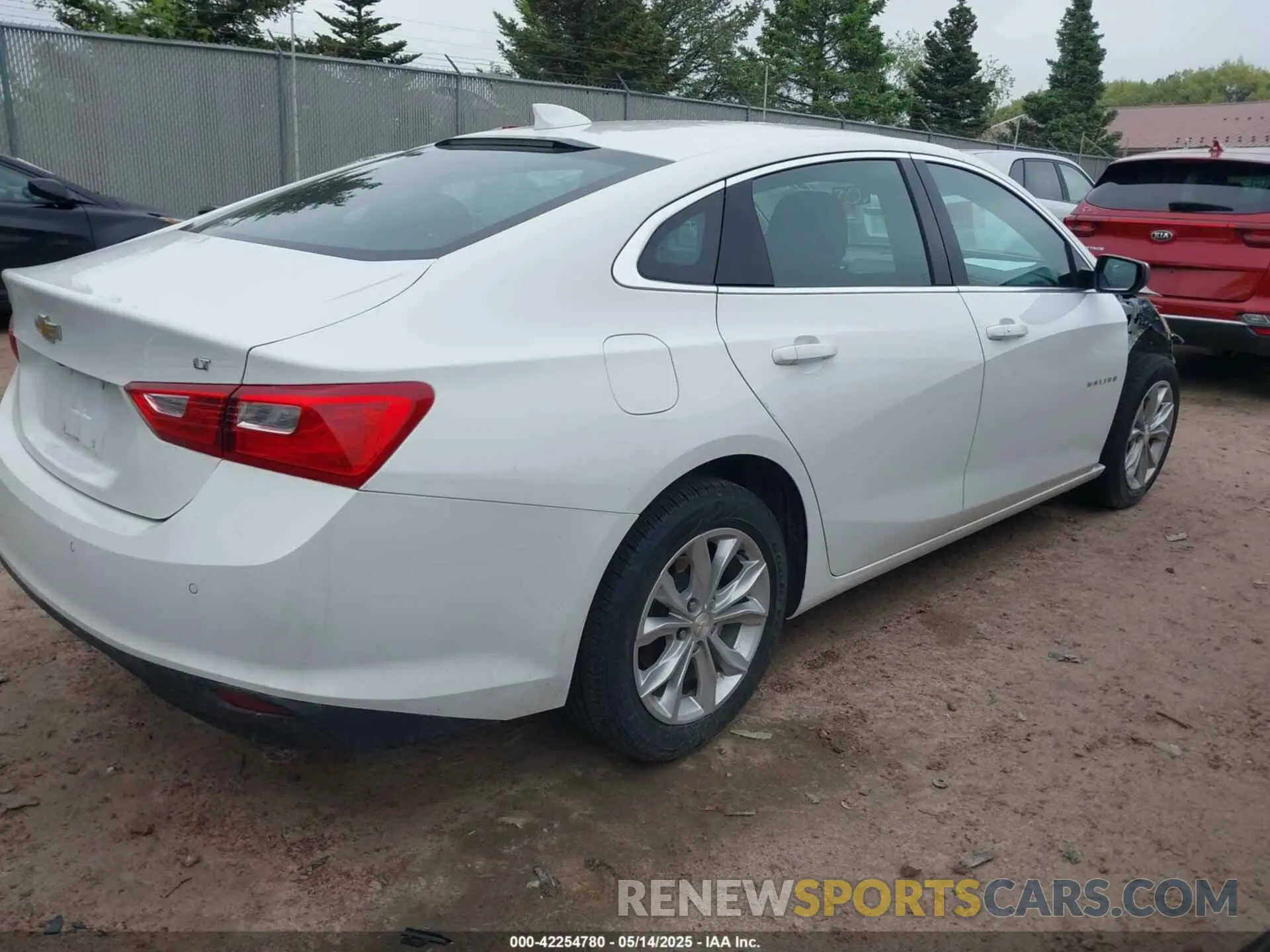 4 fotografías del automóvil dañado 1G1ZD5ST1RF110221 CHEVROLET MALIBU 2024