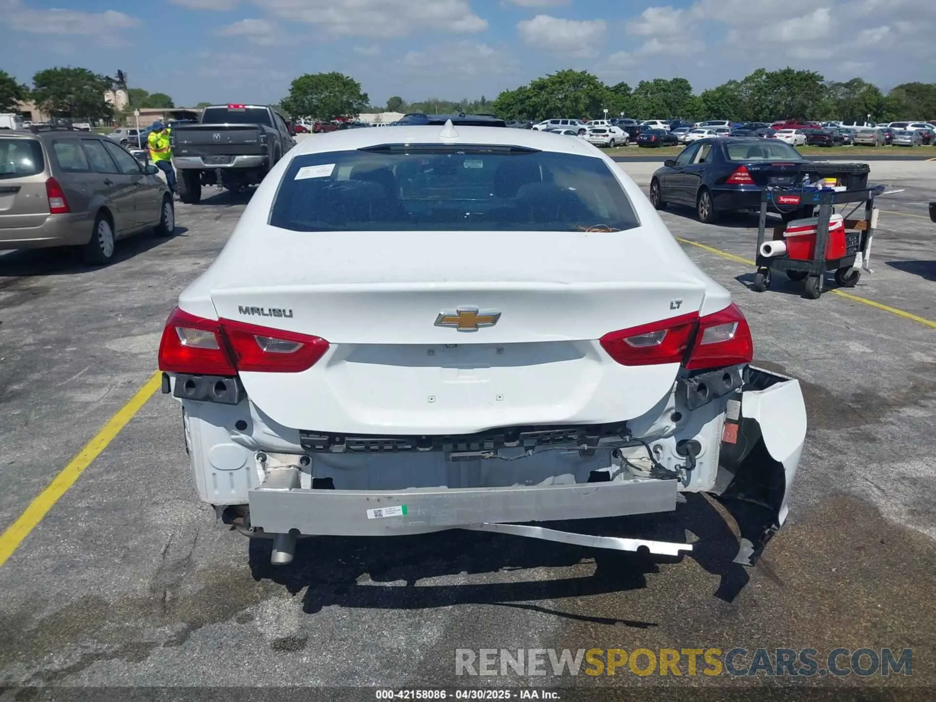 6 fotografías del automóvil dañado 1G1ZD5ST1RF113281 CHEVROLET MALIBU 2024