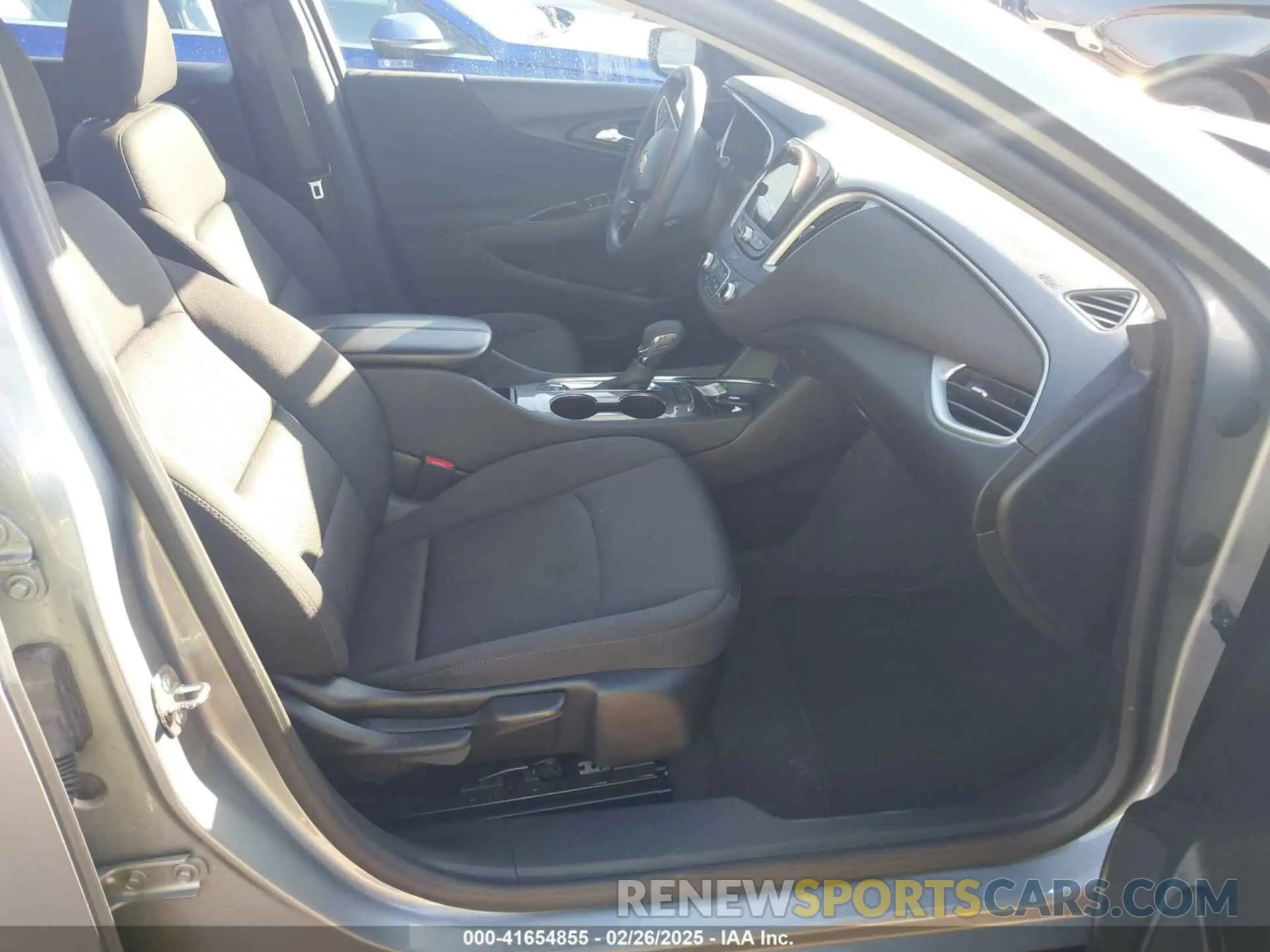 5 fotografías del automóvil dañado 1G1ZD5ST1RF126838 CHEVROLET MALIBU 2024