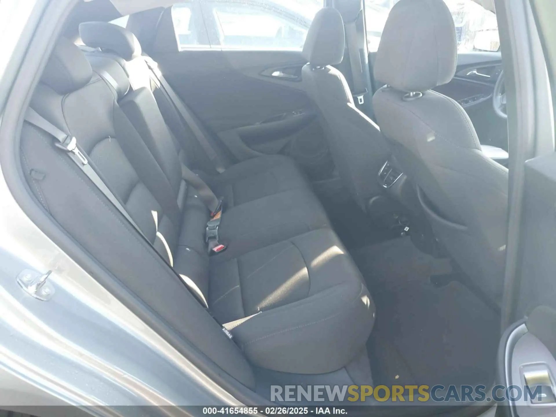 8 fotografías del automóvil dañado 1G1ZD5ST1RF126838 CHEVROLET MALIBU 2024