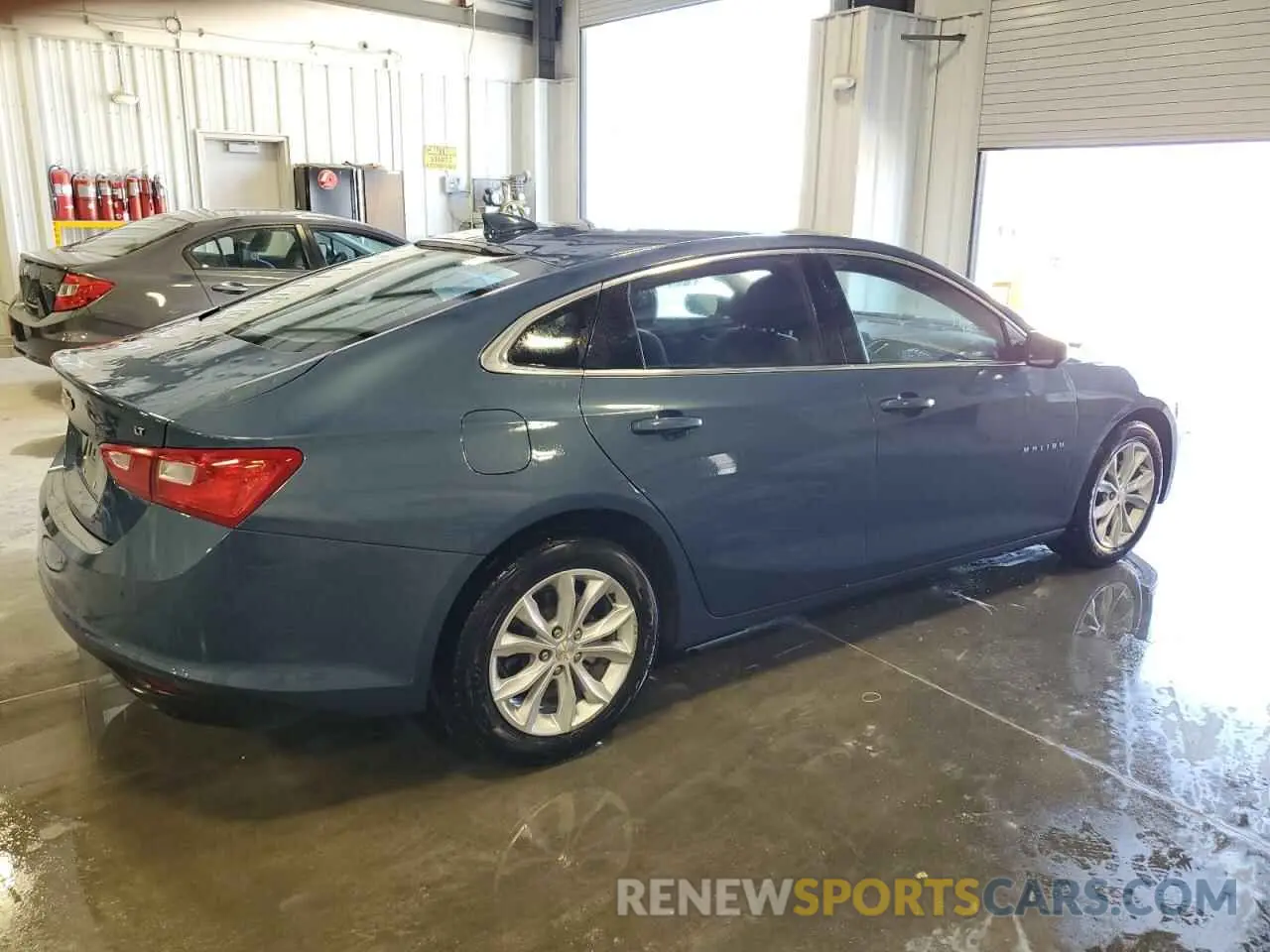3 fotografías del automóvil dañado 1G1ZD5ST1RF208908 CHEVROLET MALIBU 2024