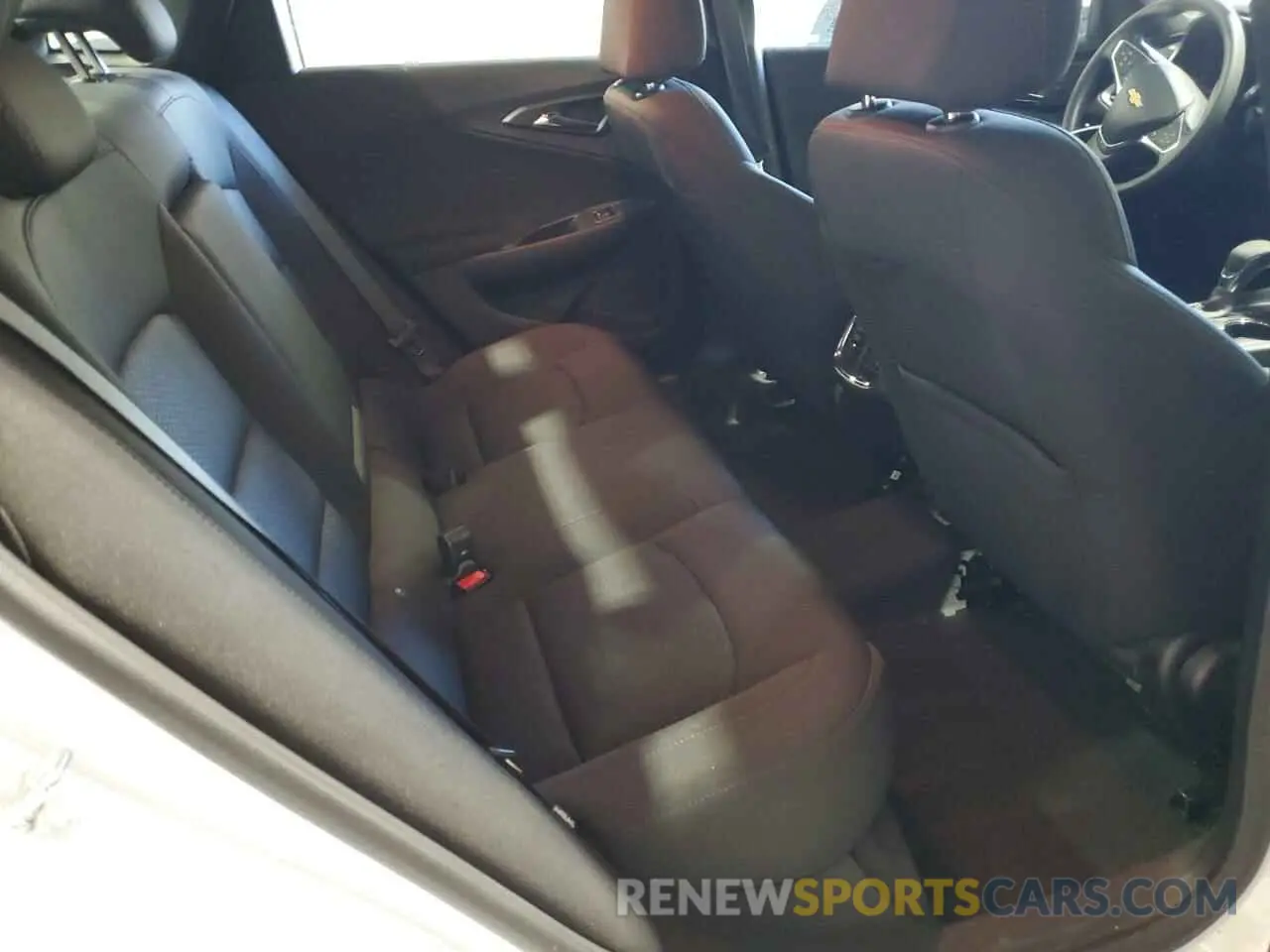 10 fotografías del automóvil dañado 1G1ZD5ST1RF231699 CHEVROLET MALIBU 2024