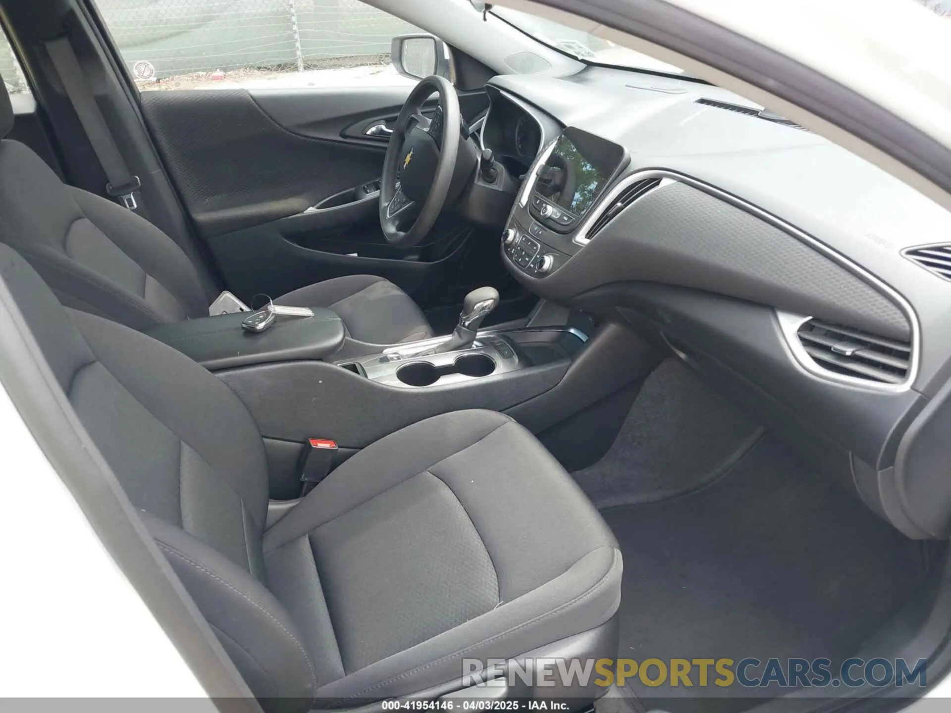 5 fotografías del automóvil dañado 1G1ZD5ST2RF149223 CHEVROLET MALIBU 2024