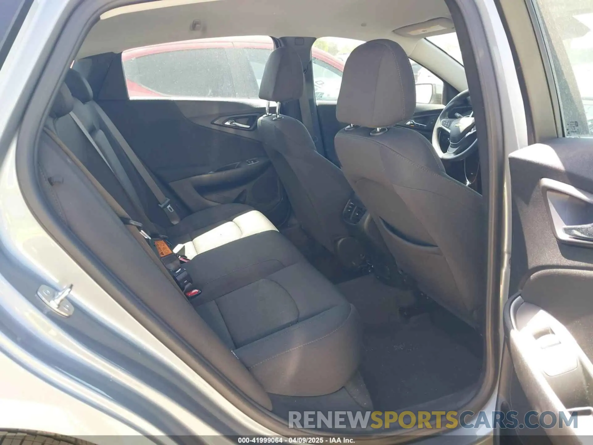 8 fotografías del automóvil dañado 1G1ZD5ST2RF224714 CHEVROLET MALIBU 2024