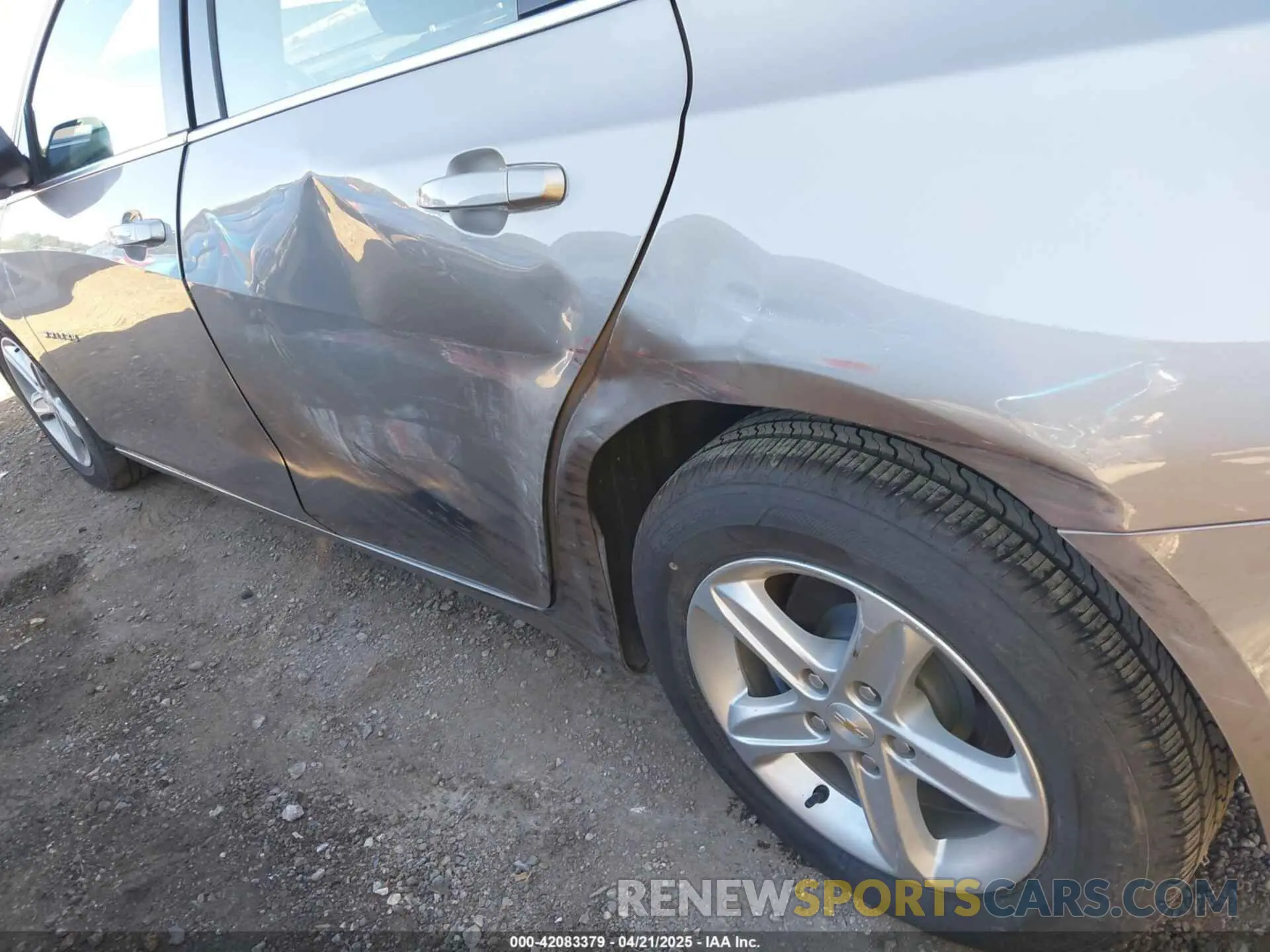 17 fotografías del automóvil dañado 1G1ZD5ST3RF121804 CHEVROLET MALIBU 2024