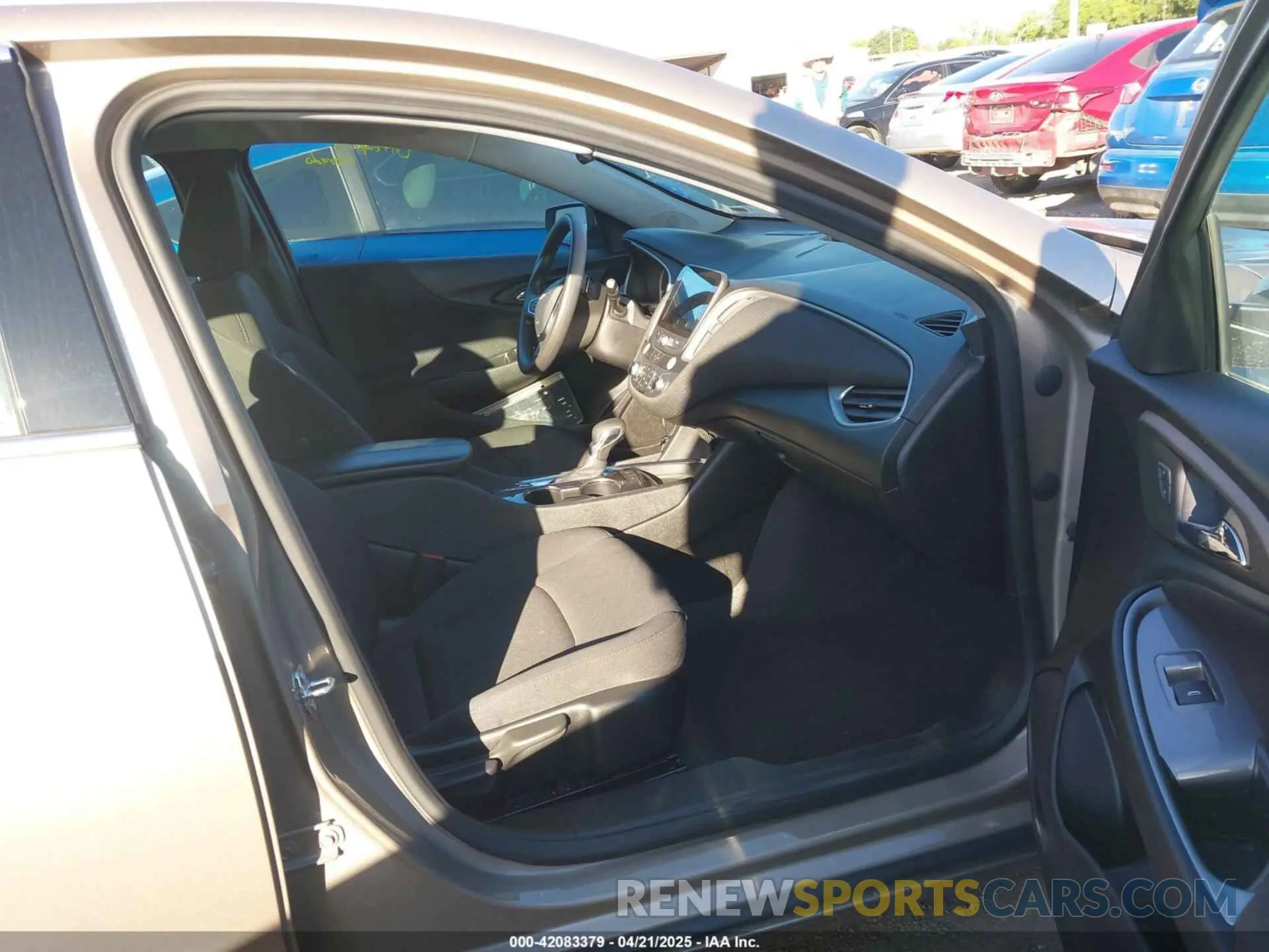 5 fotografías del automóvil dañado 1G1ZD5ST3RF121804 CHEVROLET MALIBU 2024