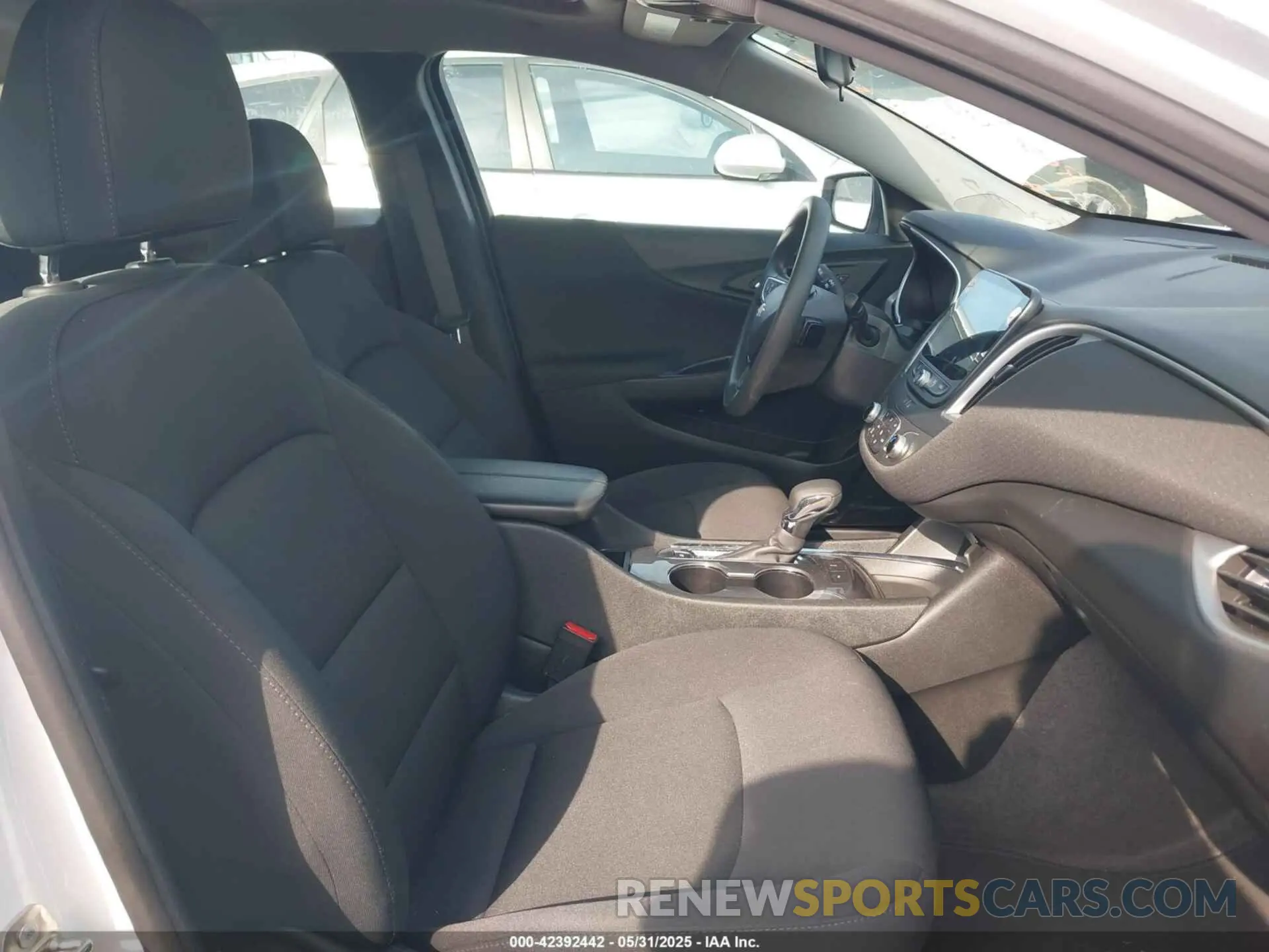 5 fotografías del automóvil dañado 1G1ZD5ST3RF124492 CHEVROLET MALIBU 2024