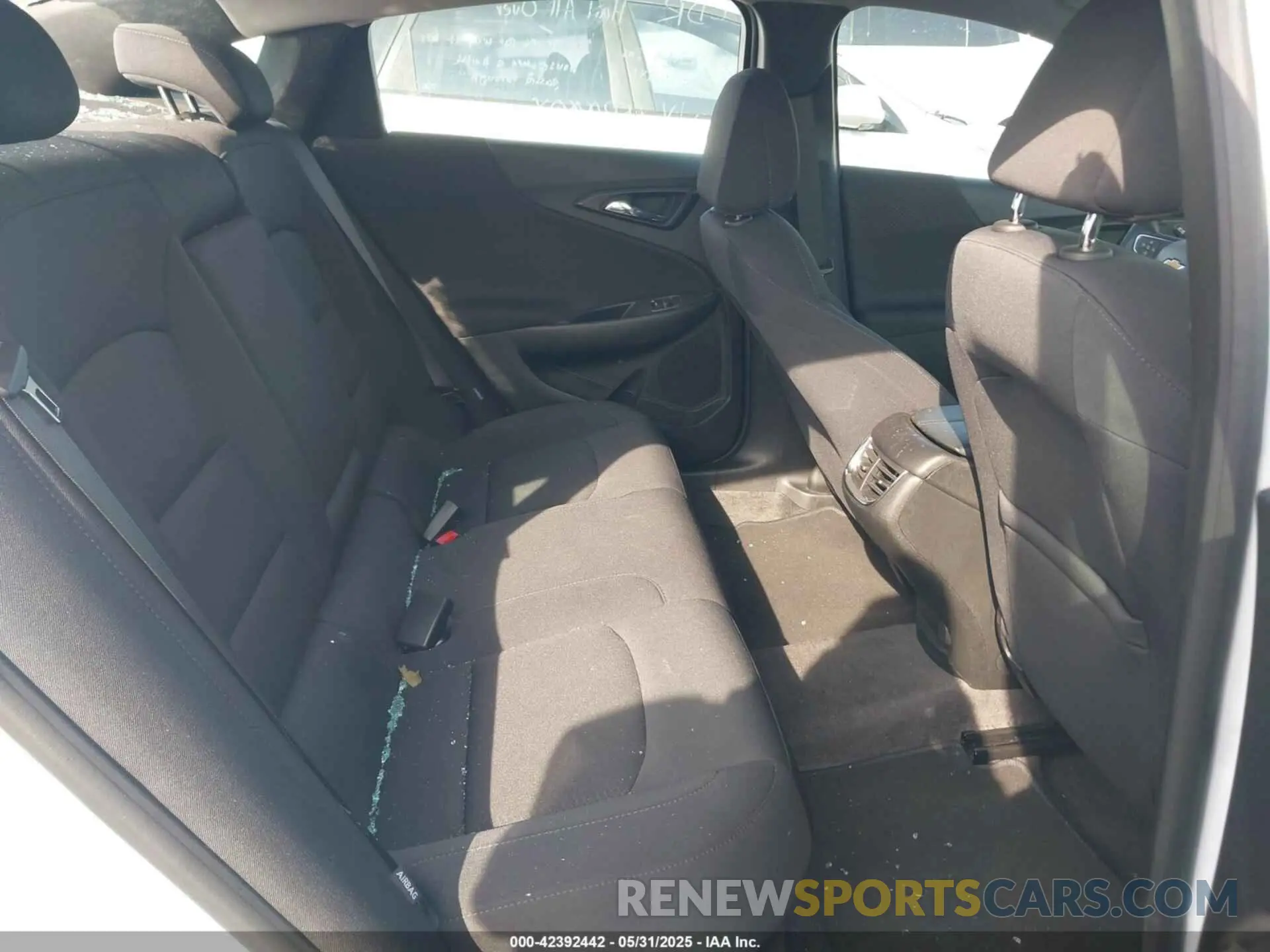 8 fotografías del automóvil dañado 1G1ZD5ST3RF124492 CHEVROLET MALIBU 2024