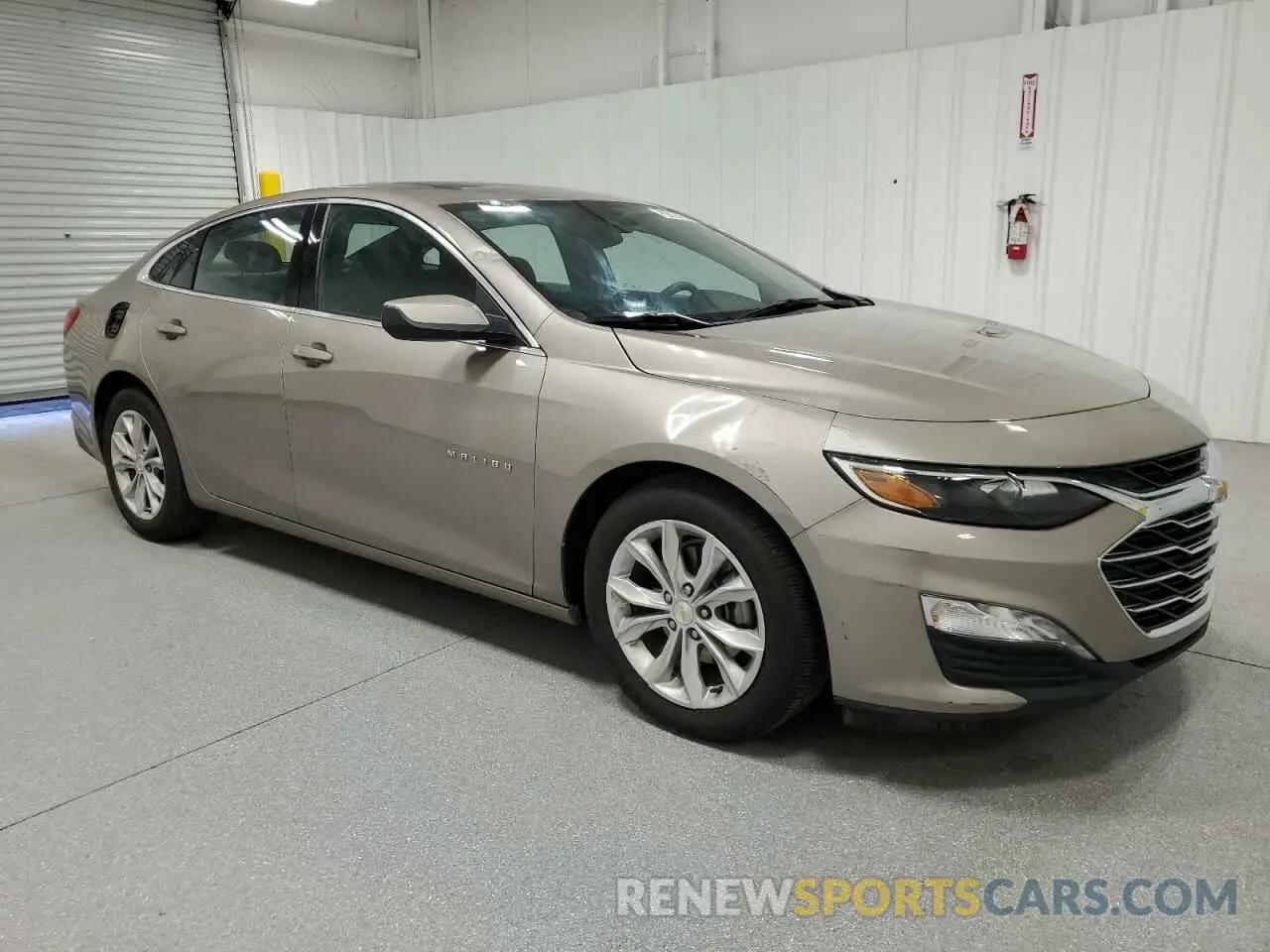 4 fotografías del automóvil dañado 1G1ZD5ST3RF126744 CHEVROLET MALIBU 2024