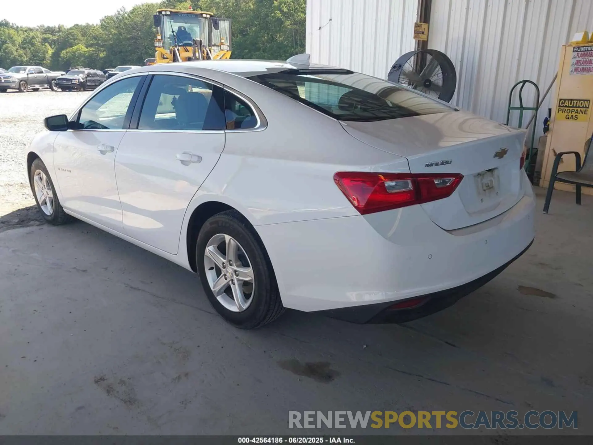 3 fotografías del automóvil dañado 1G1ZD5ST3RF130194 CHEVROLET MALIBU 2024