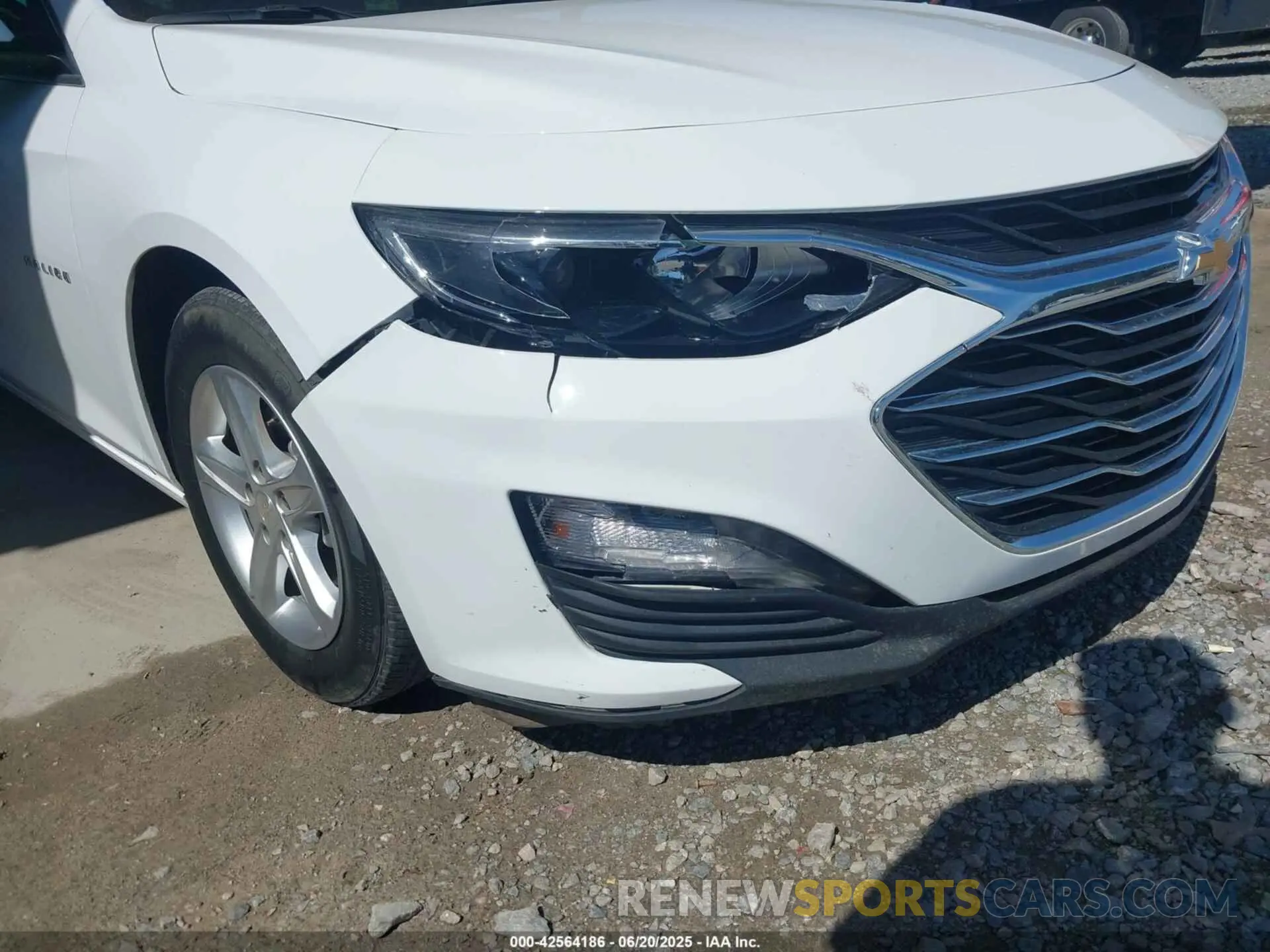 6 fotografías del automóvil dañado 1G1ZD5ST3RF130194 CHEVROLET MALIBU 2024