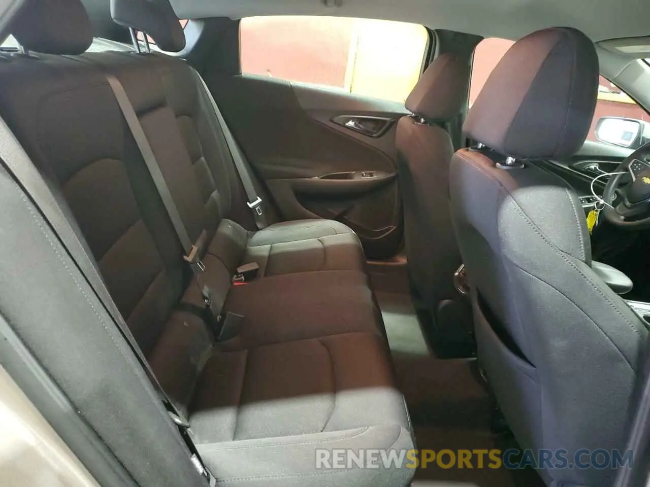 10 fotografías del automóvil dañado 1G1ZD5ST3RF228447 CHEVROLET MALIBU 2024