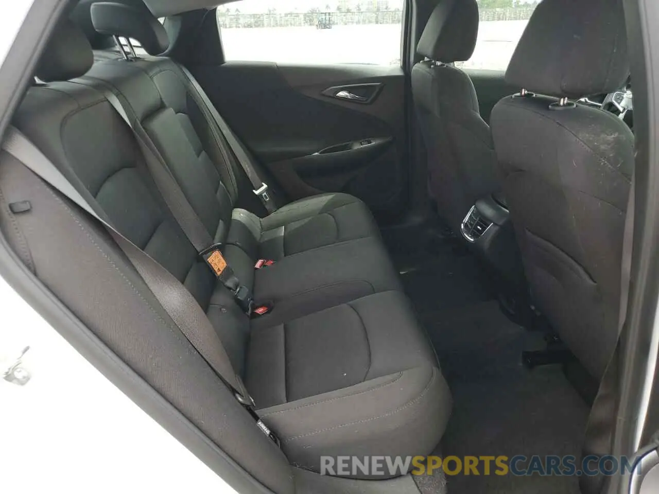 10 fotografías del automóvil dañado 1G1ZD5ST3RF231137 CHEVROLET MALIBU 2024