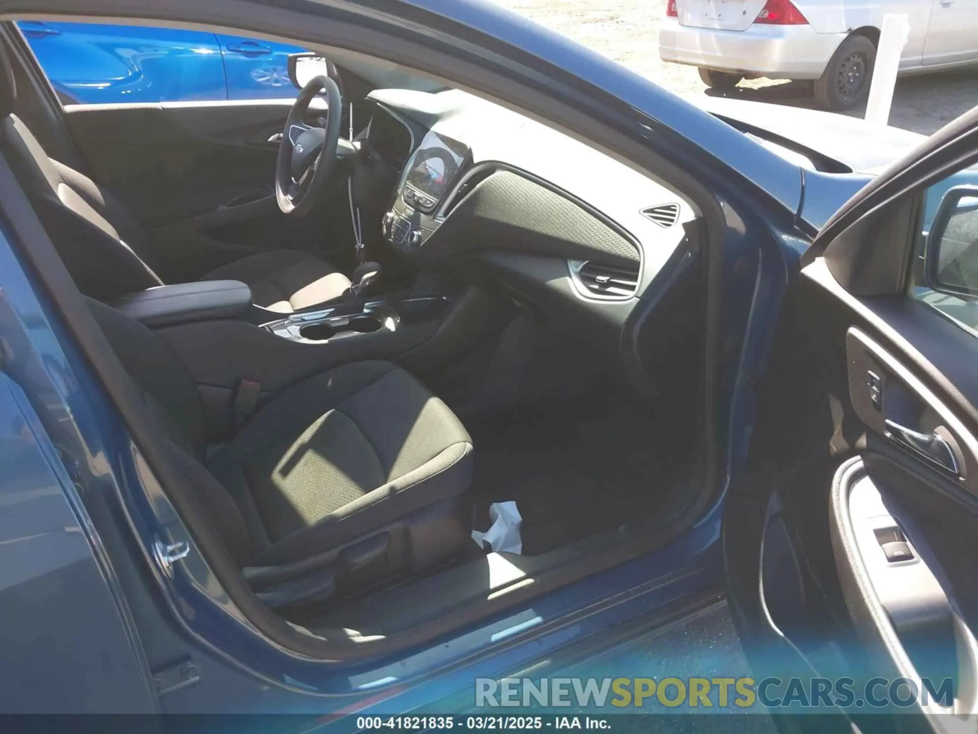 5 fotografías del automóvil dañado 1G1ZD5ST3RF249217 CHEVROLET MALIBU 2024