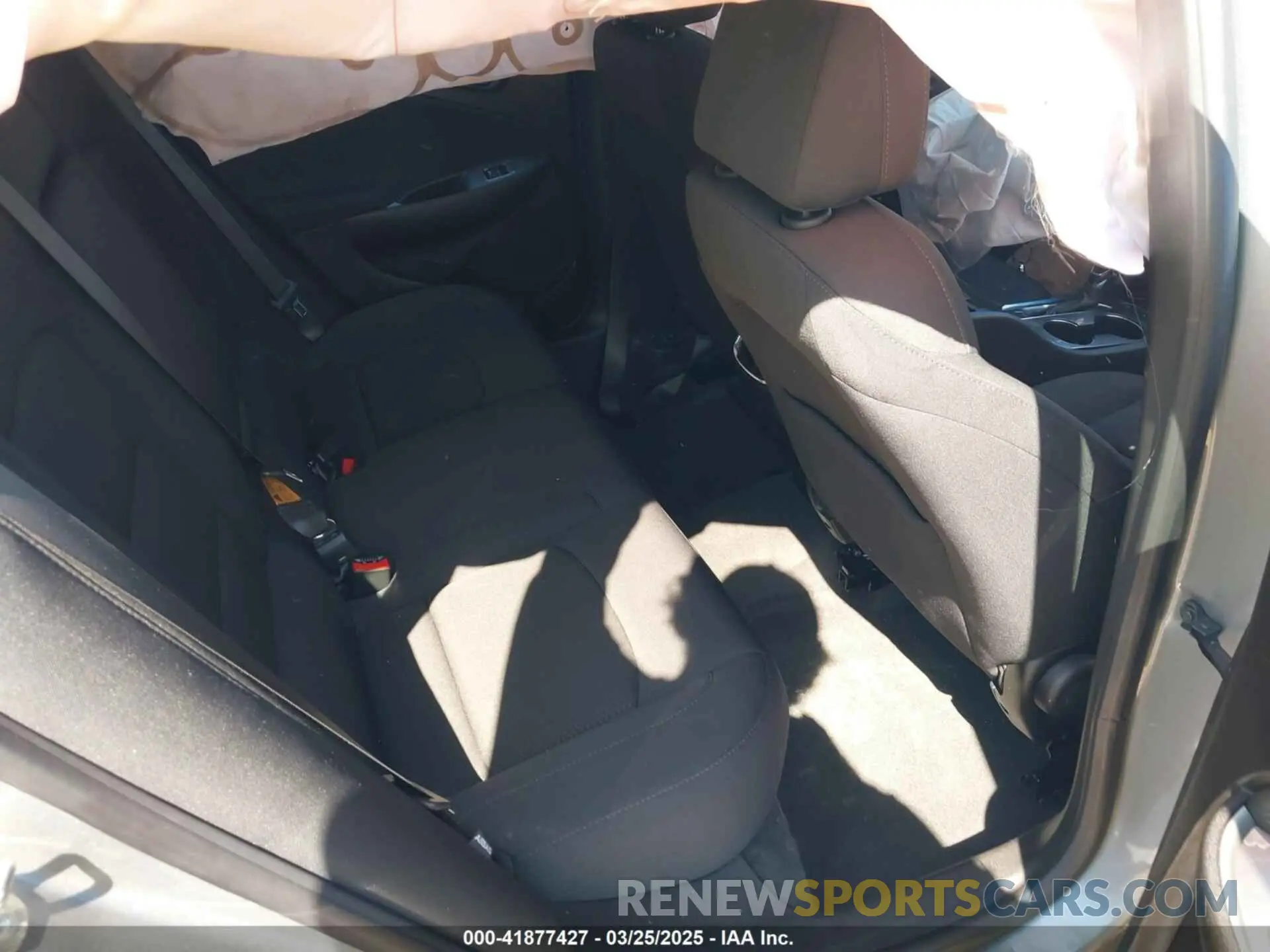 8 fotografías del automóvil dañado 1G1ZD5ST4RF166038 CHEVROLET MALIBU 2024