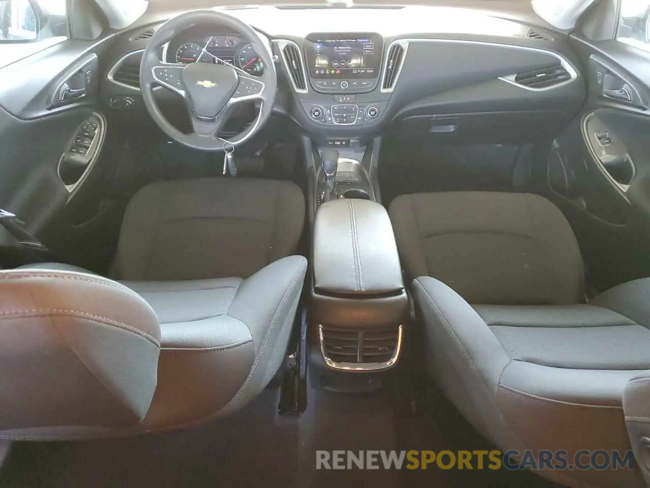 8 fotografías del automóvil dañado 1G1ZD5ST4RF208577 CHEVROLET MALIBU 2024