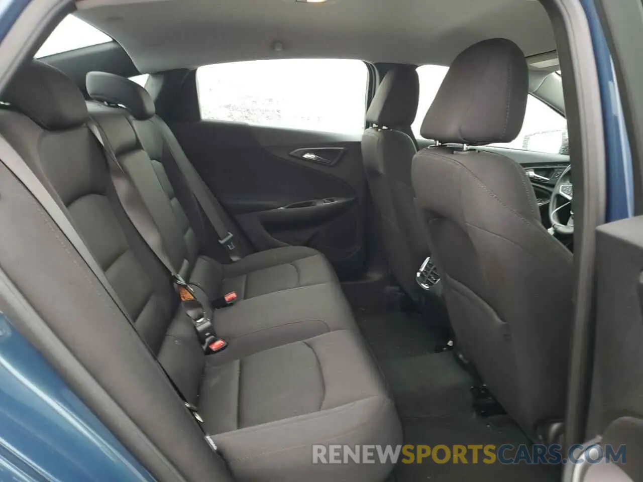 10 fotografías del automóvil dañado 1G1ZD5ST4RF223855 CHEVROLET MALIBU 2024