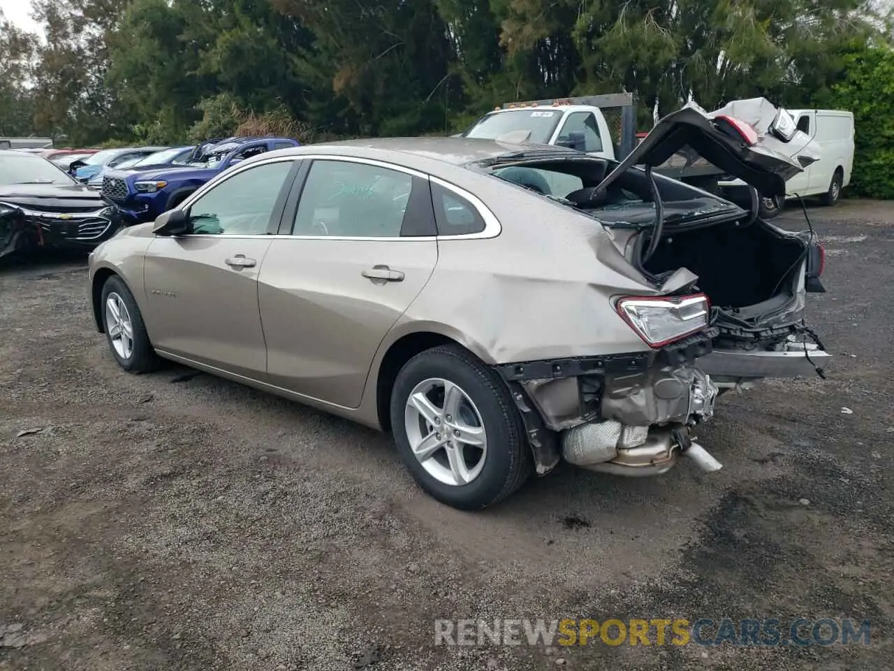 2 fotografías del automóvil dañado 1G1ZD5ST4RF224018 CHEVROLET MALIBU 2024