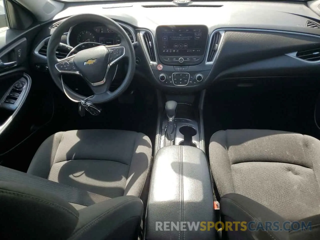 8 fotografías del automóvil dañado 1G1ZD5ST5RF131721 CHEVROLET MALIBU 2024