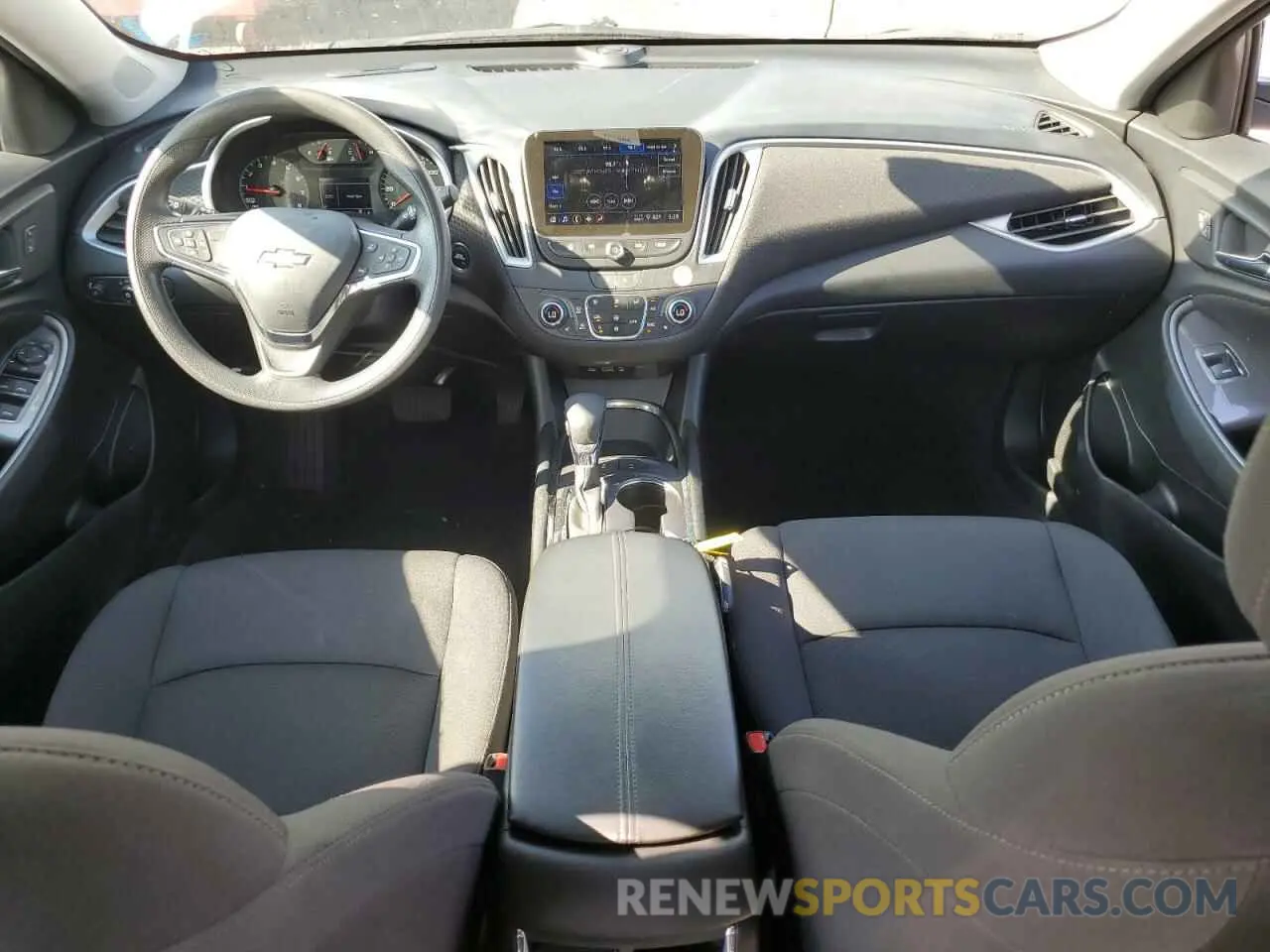 8 fotografías del automóvil dañado 1G1ZD5ST5RF134568 CHEVROLET MALIBU 2024