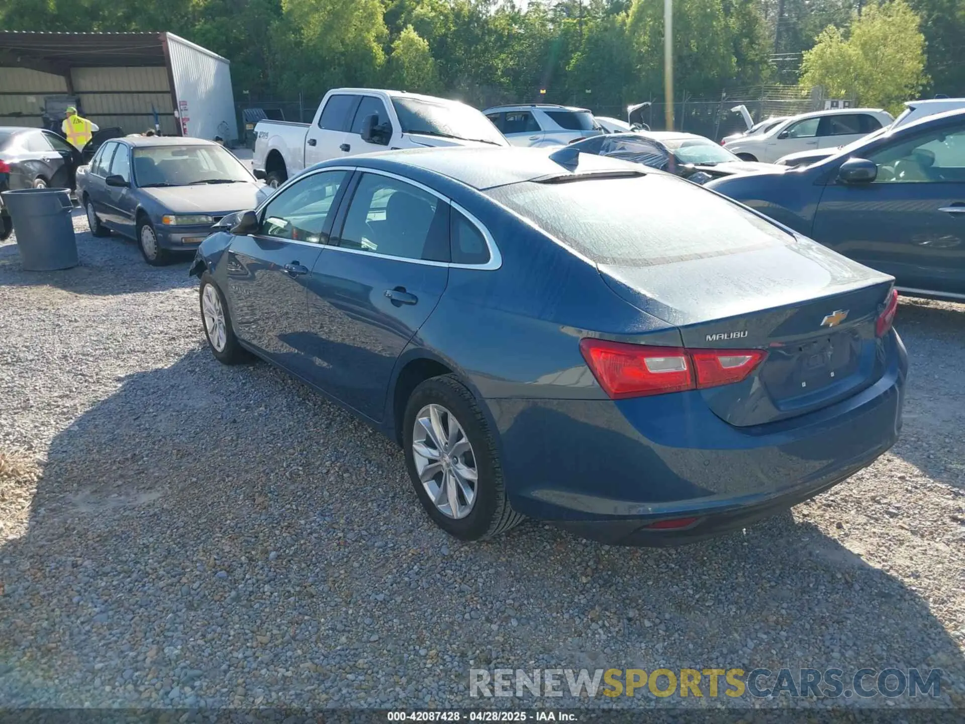 3 fotografías del automóvil dañado 1G1ZD5ST6RF138693 CHEVROLET MALIBU 2024