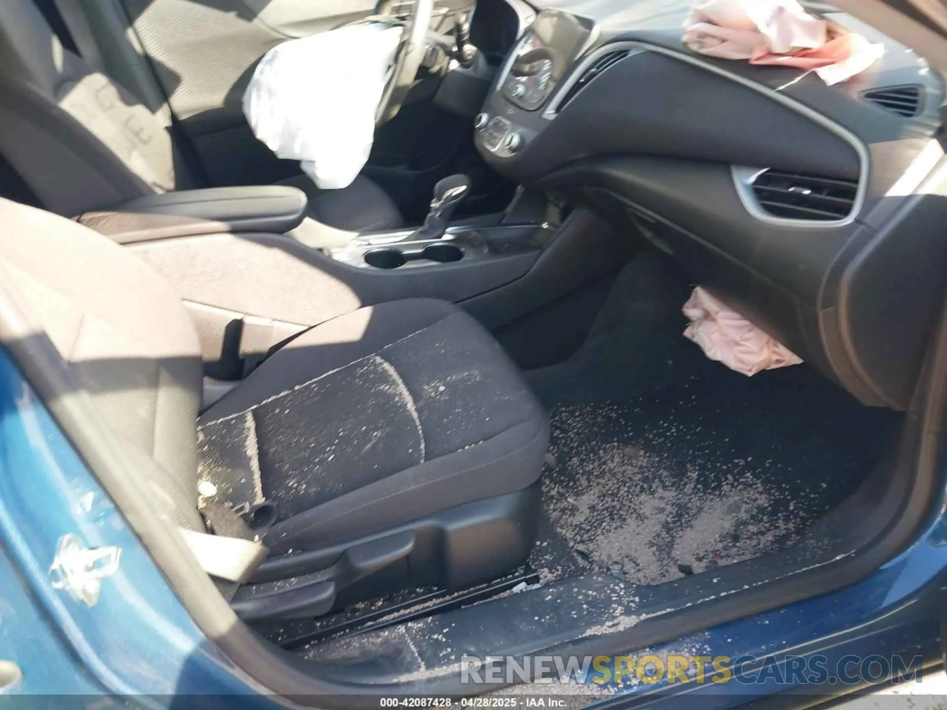 5 fotografías del automóvil dañado 1G1ZD5ST6RF138693 CHEVROLET MALIBU 2024