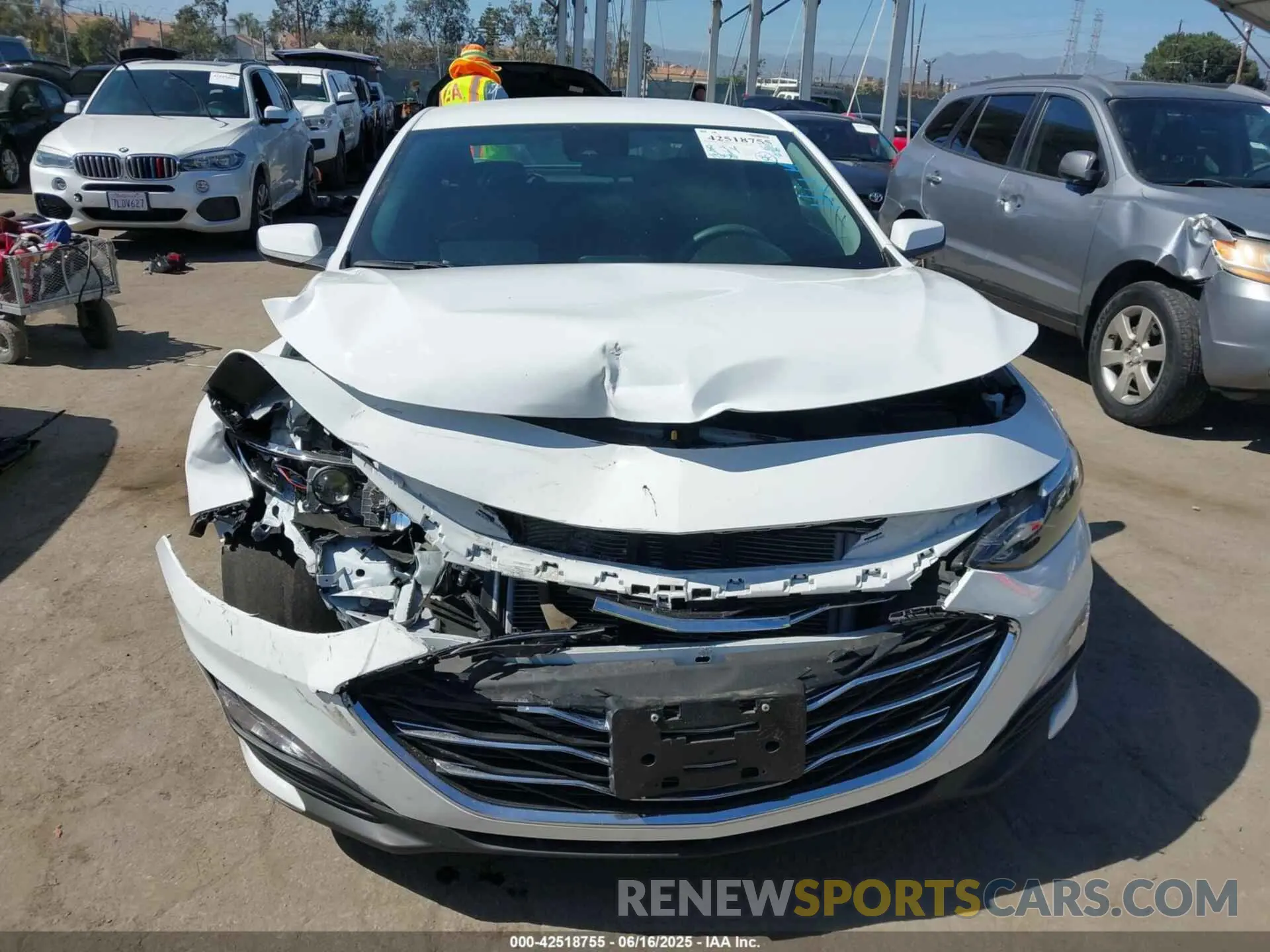 12 fotografías del automóvil dañado 1G1ZD5ST6RF196660 CHEVROLET MALIBU 2024