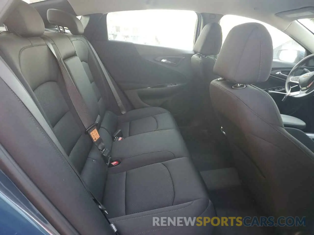 10 fotografías del automóvil dañado 1G1ZD5ST6RF230435 CHEVROLET MALIBU 2024
