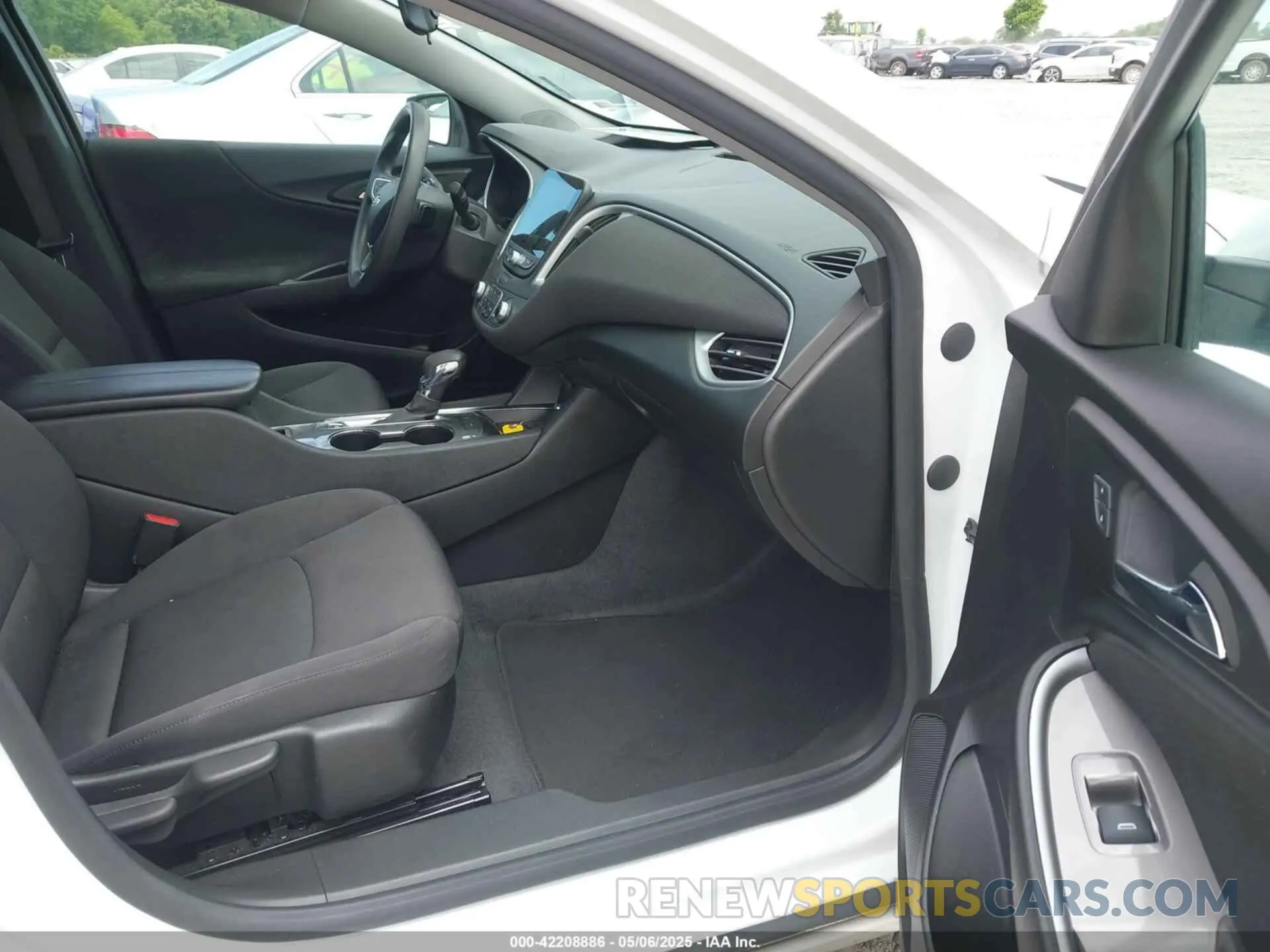 5 fotografías del automóvil dañado 1G1ZD5ST7RF105489 CHEVROLET MALIBU 2024