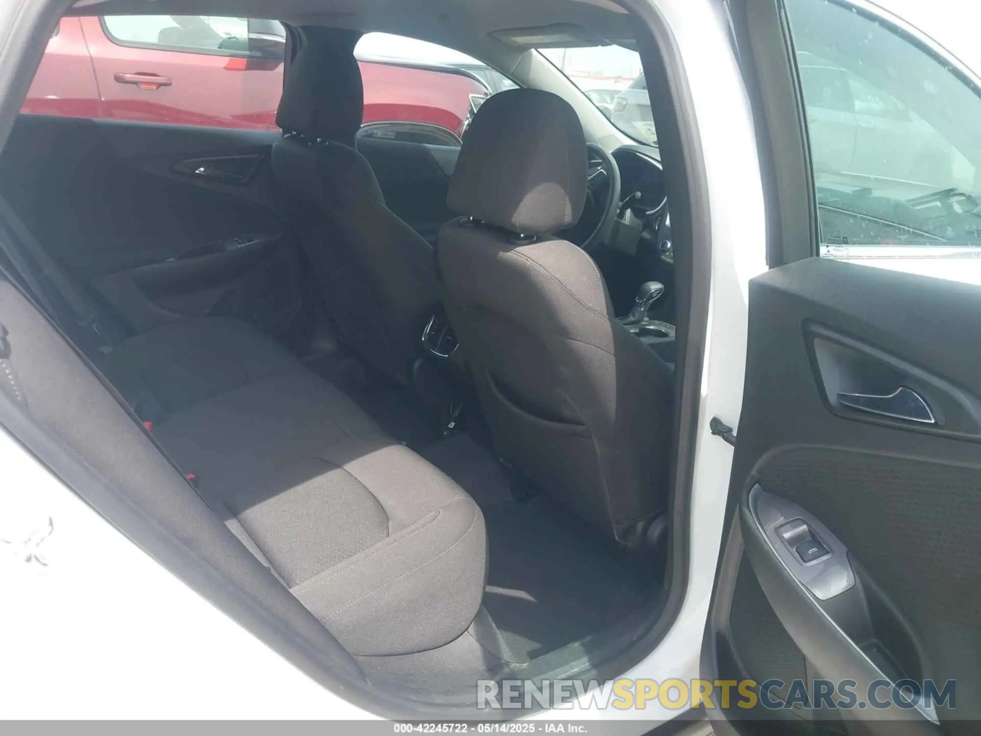 8 fotografías del automóvil dañado 1G1ZD5ST7RF106366 CHEVROLET MALIBU 2024