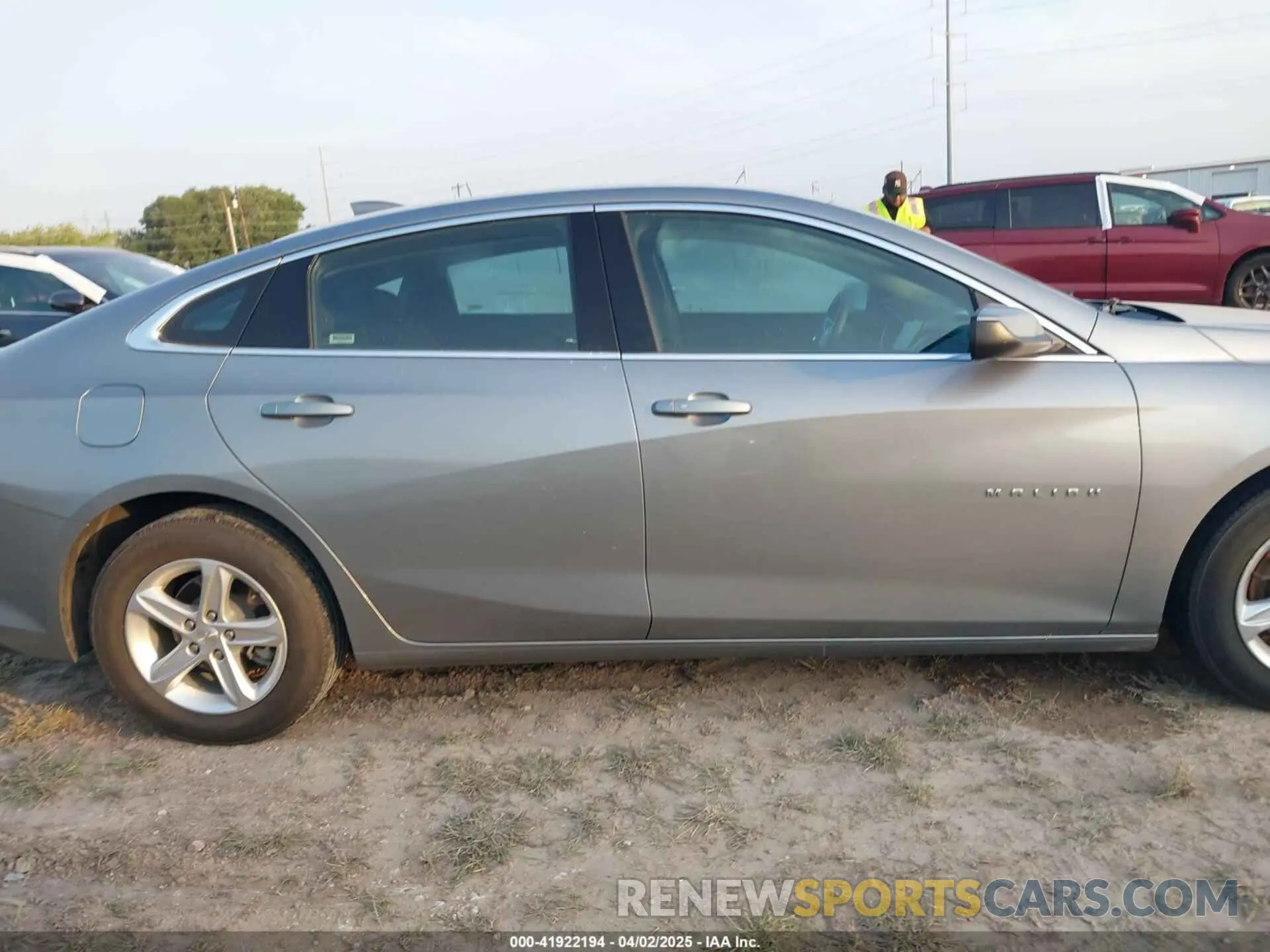 13 fotografías del automóvil dañado 1G1ZD5ST7RF116055 CHEVROLET MALIBU 2024
