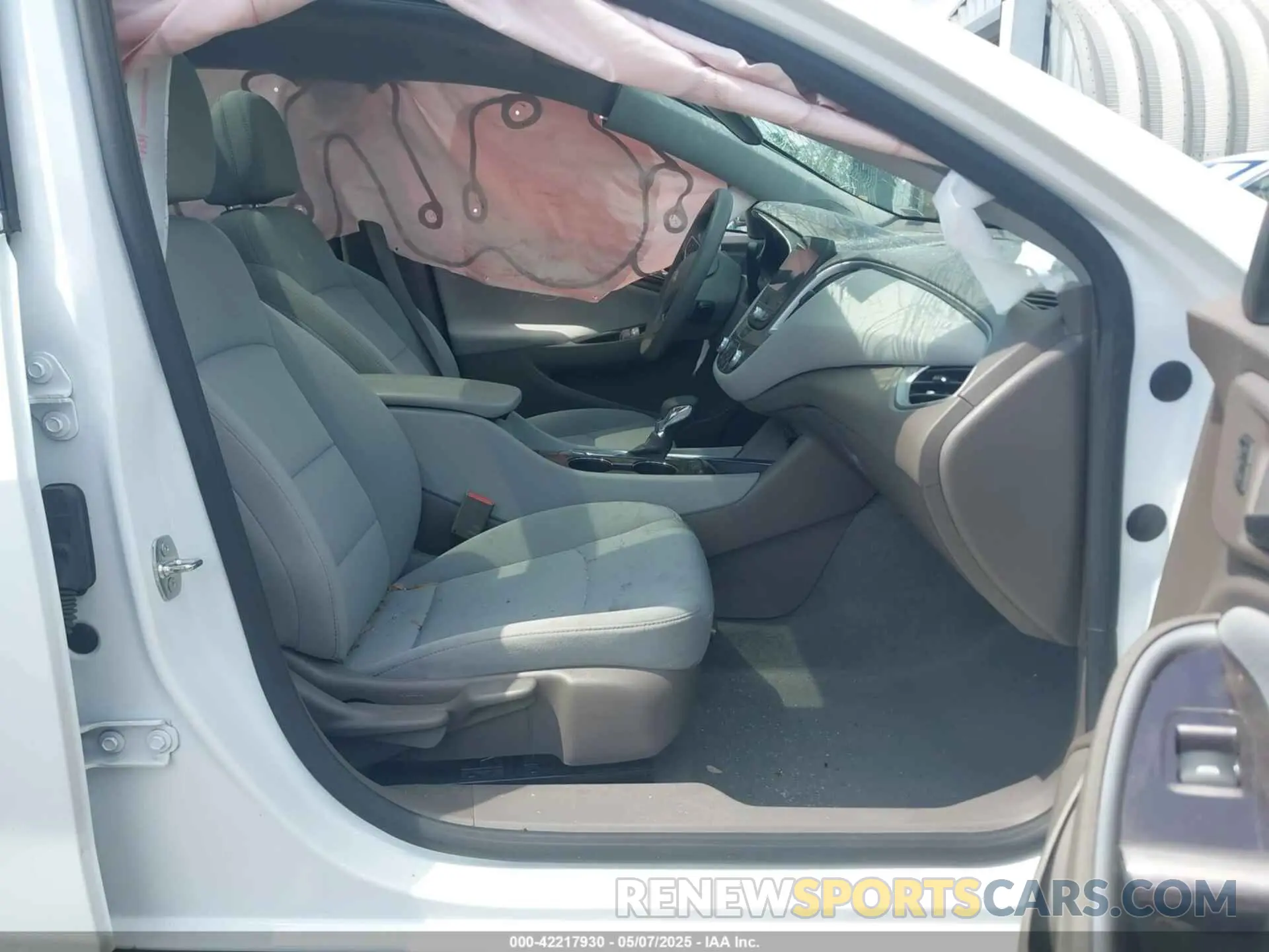 5 fotografías del automóvil dañado 1G1ZD5ST8RF131227 CHEVROLET MALIBU 2024